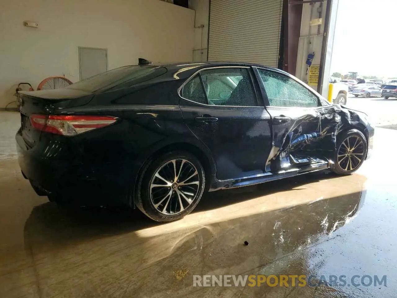 3 Photograph of a damaged car 4T1J11AKXLU986542 TOYOTA CAMRY 2020