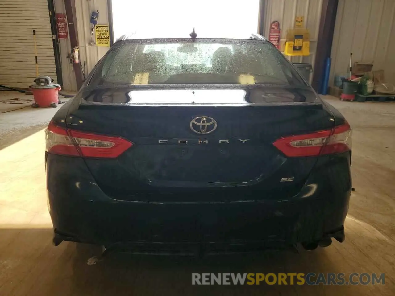 6 Photograph of a damaged car 4T1J11AKXLU986542 TOYOTA CAMRY 2020