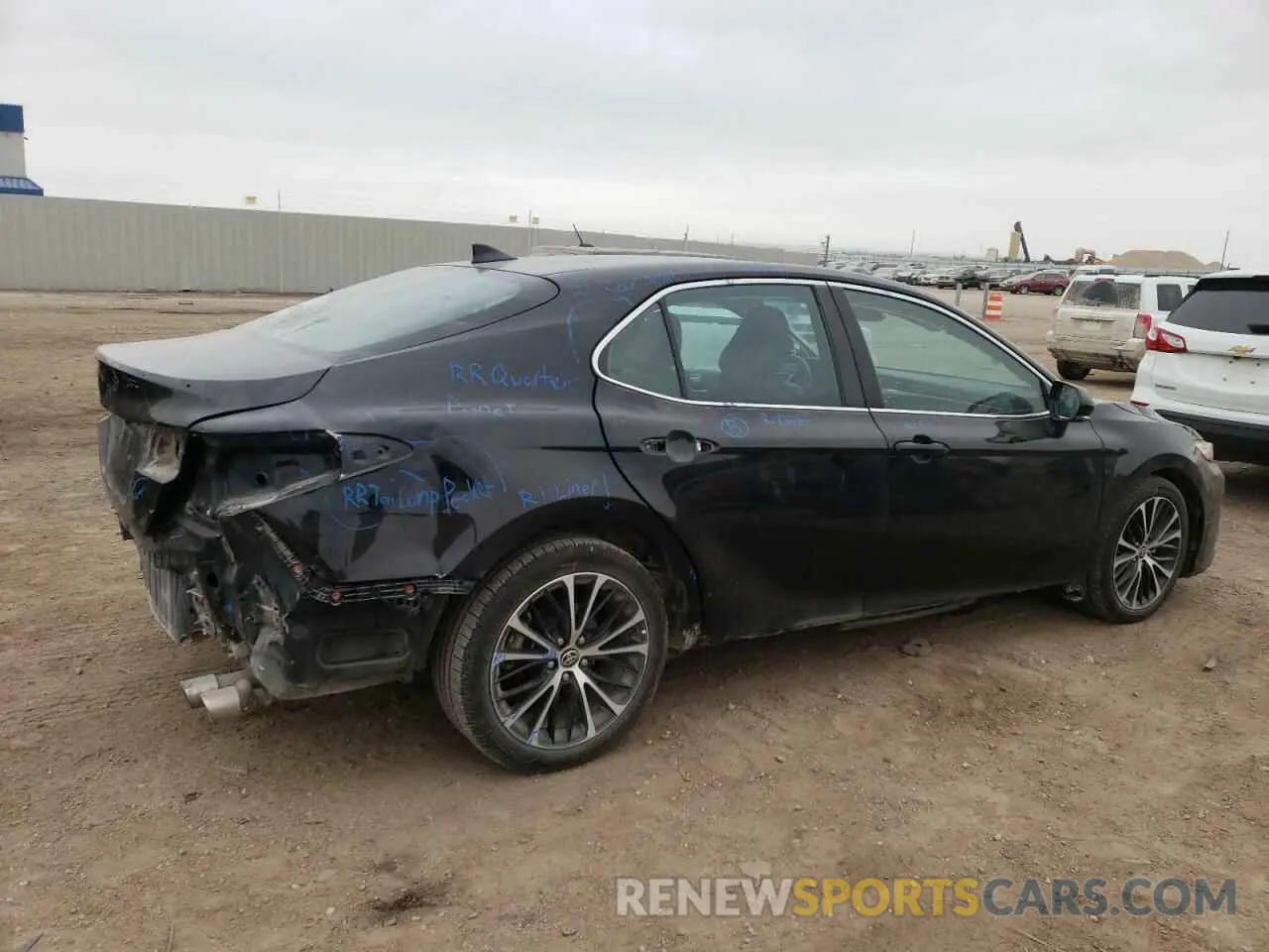 3 Photograph of a damaged car 4T1J11BK2LU004212 TOYOTA CAMRY 2020
