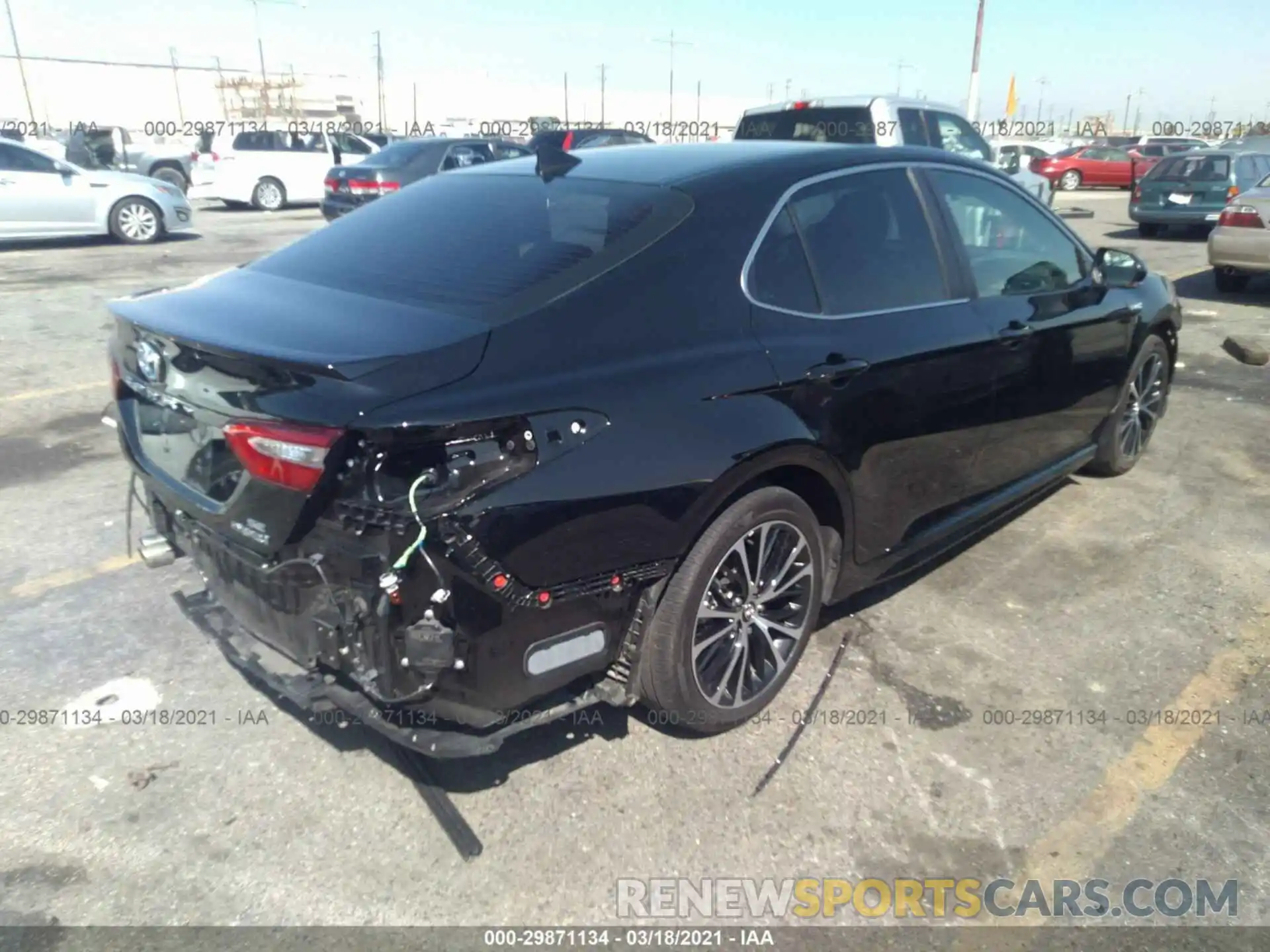 4 Photograph of a damaged car 4T1J31AK0LU525330 TOYOTA CAMRY 2020