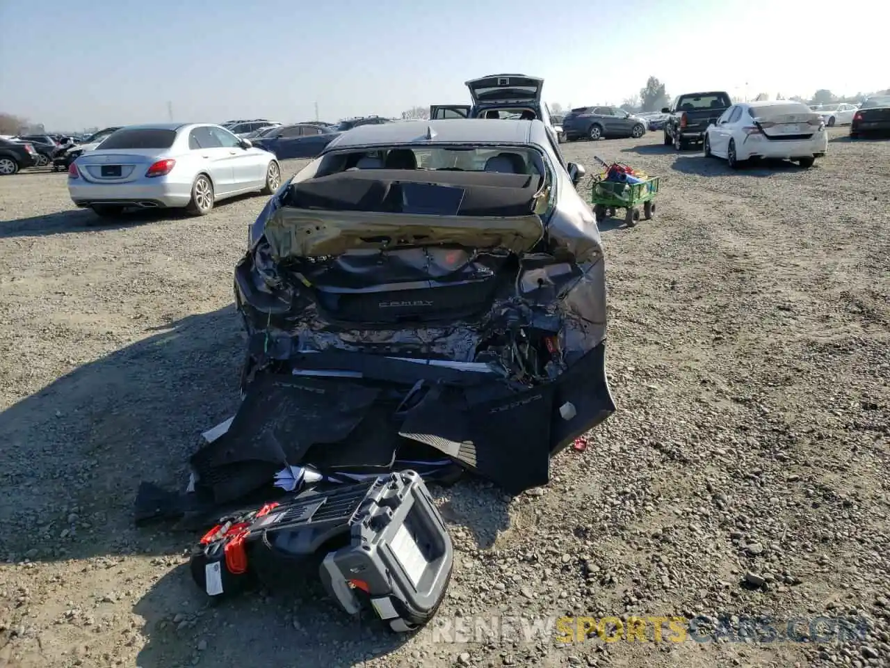 9 Photograph of a damaged car 4T1J31AK0LU534903 TOYOTA CAMRY 2020