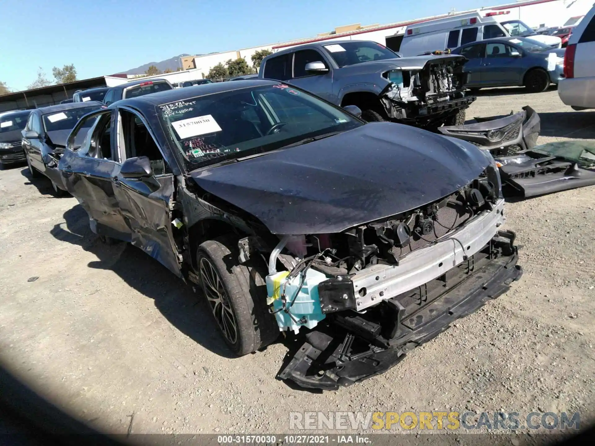 1 Photograph of a damaged car 4T1J31AK1LU014080 TOYOTA CAMRY 2020