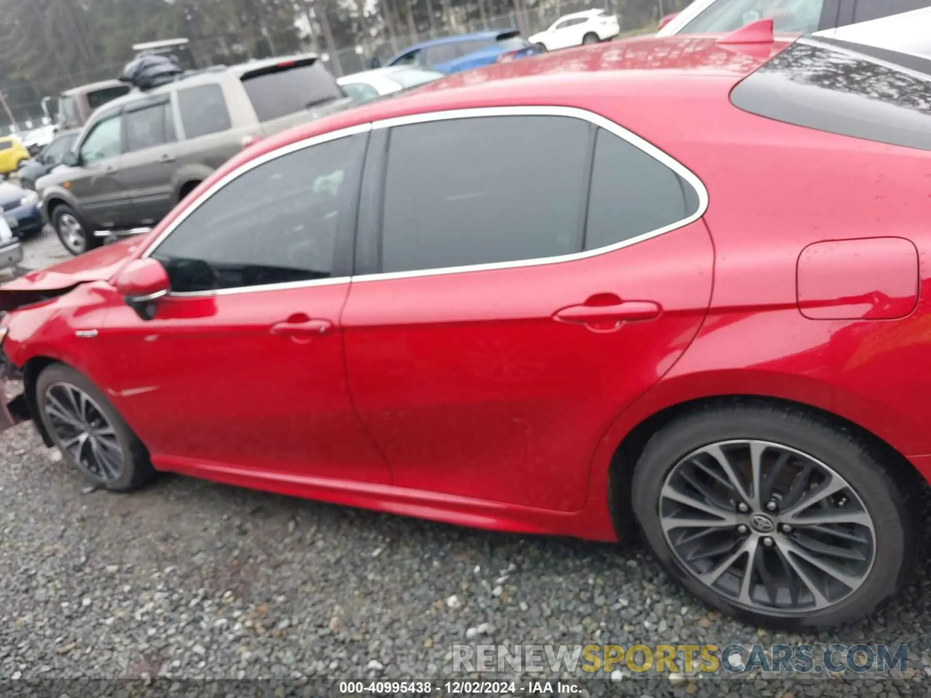 14 Photograph of a damaged car 4T1J31AK1LU015777 TOYOTA CAMRY 2020