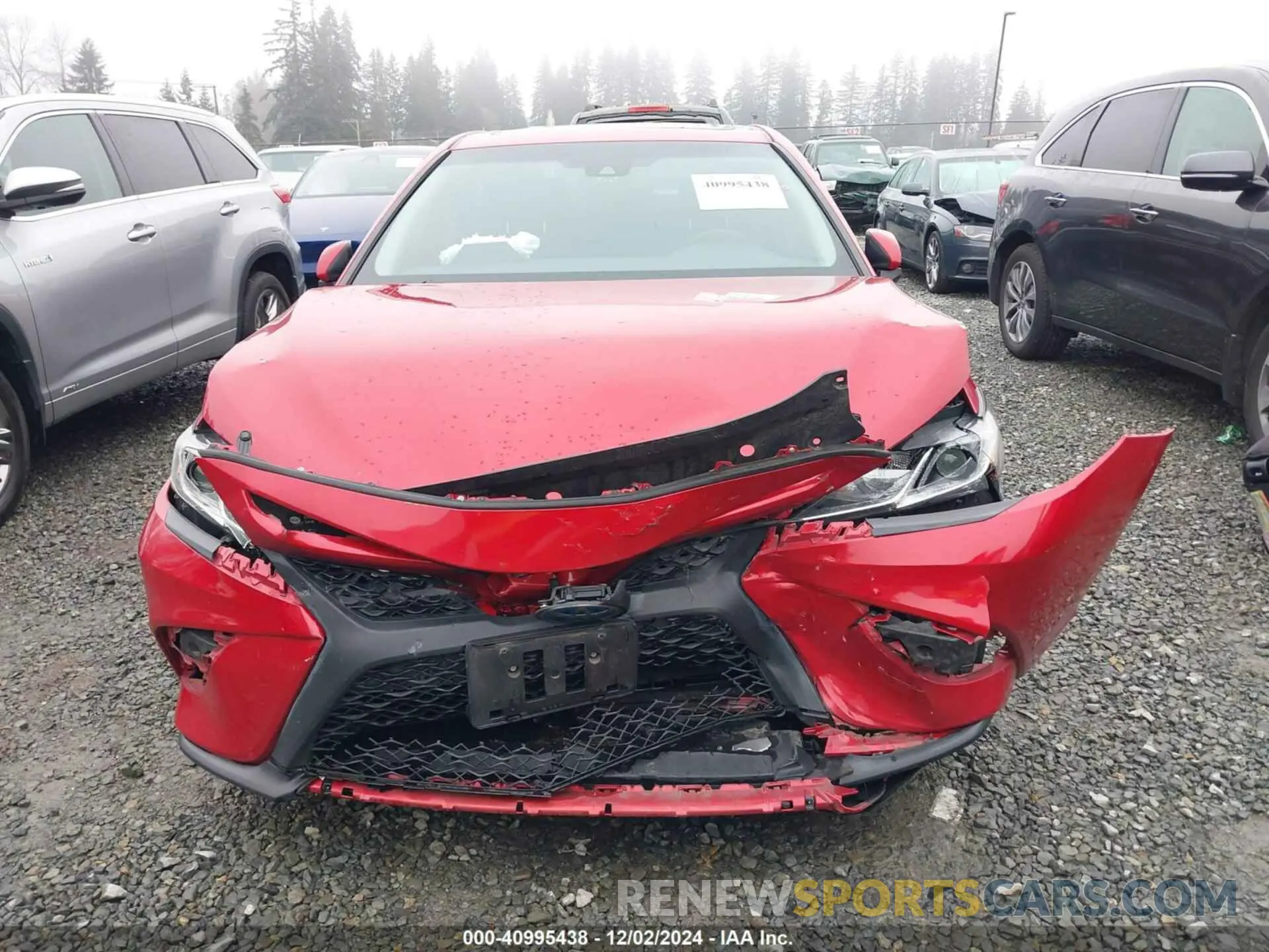 6 Photograph of a damaged car 4T1J31AK1LU015777 TOYOTA CAMRY 2020