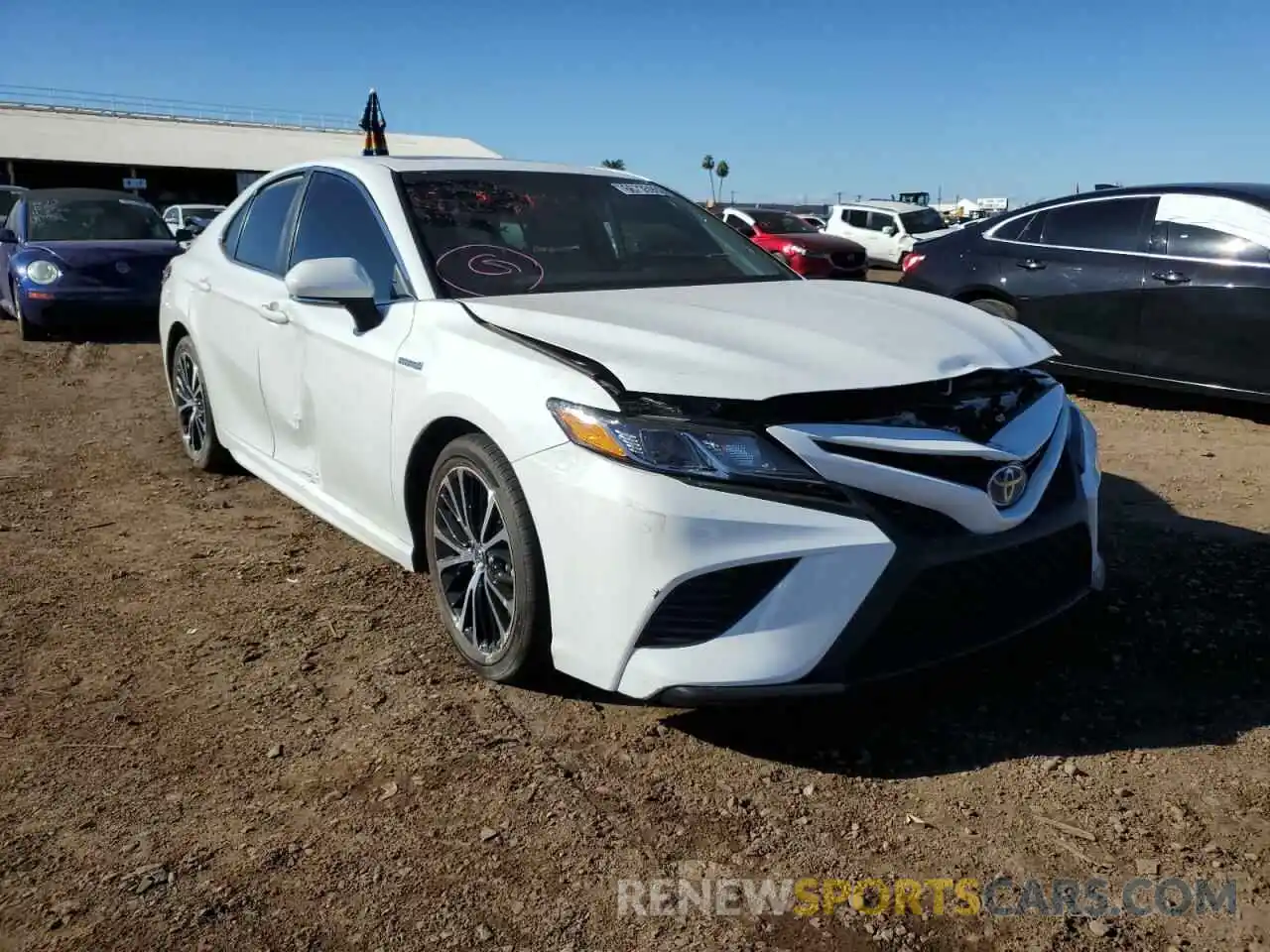 1 Photograph of a damaged car 4T1J31AK2LU009745 TOYOTA CAMRY 2020