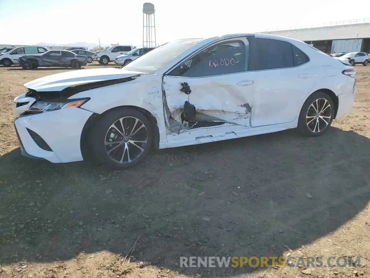 9 Photograph of a damaged car 4T1J31AK2LU009745 TOYOTA CAMRY 2020