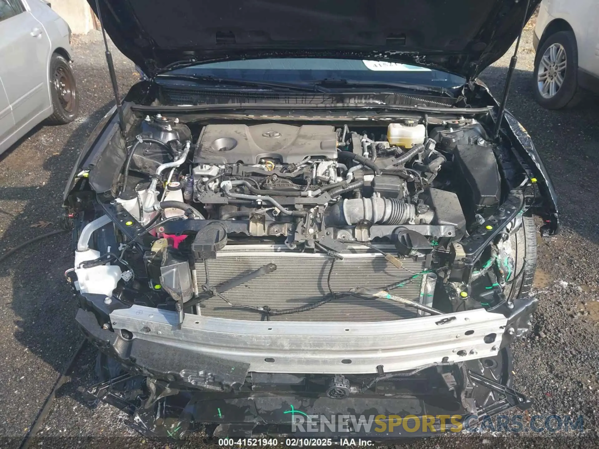 10 Photograph of a damaged car 4T1J31AK2LU543375 TOYOTA CAMRY 2020