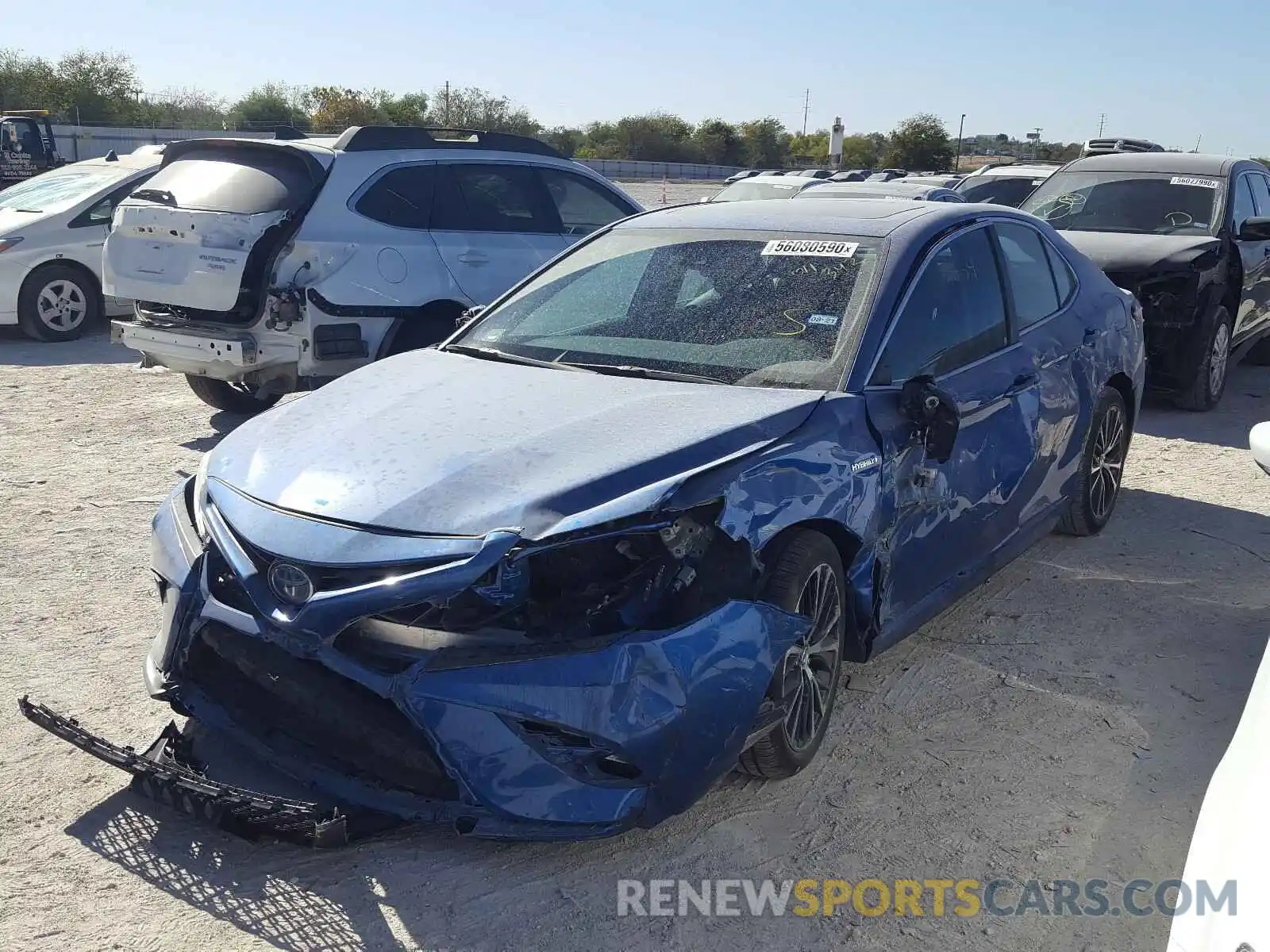 2 Photograph of a damaged car 4T1J31AK3LU011343 TOYOTA CAMRY 2020