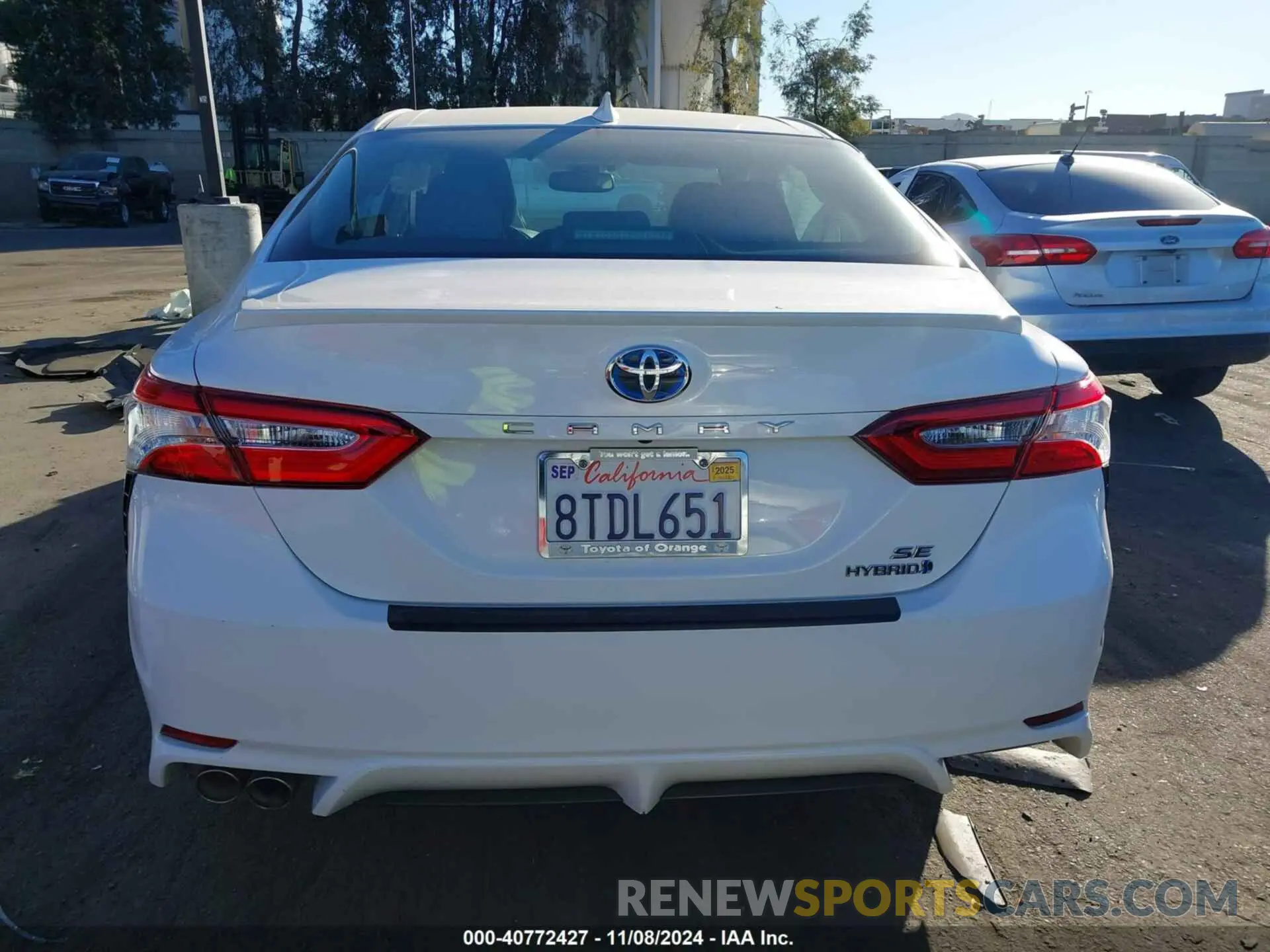 15 Photograph of a damaged car 4T1J31AK3LU534569 TOYOTA CAMRY 2020