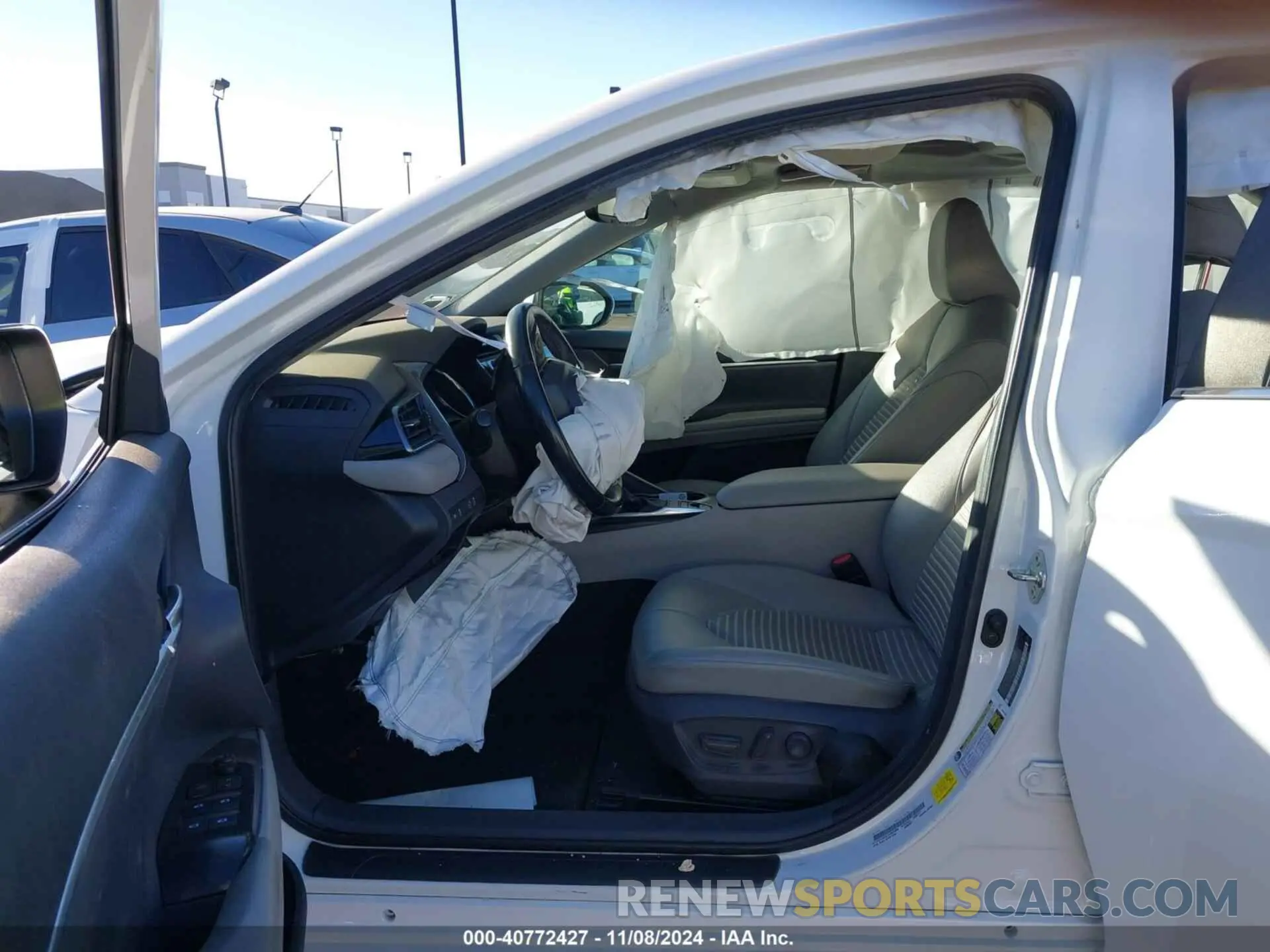 5 Photograph of a damaged car 4T1J31AK3LU534569 TOYOTA CAMRY 2020