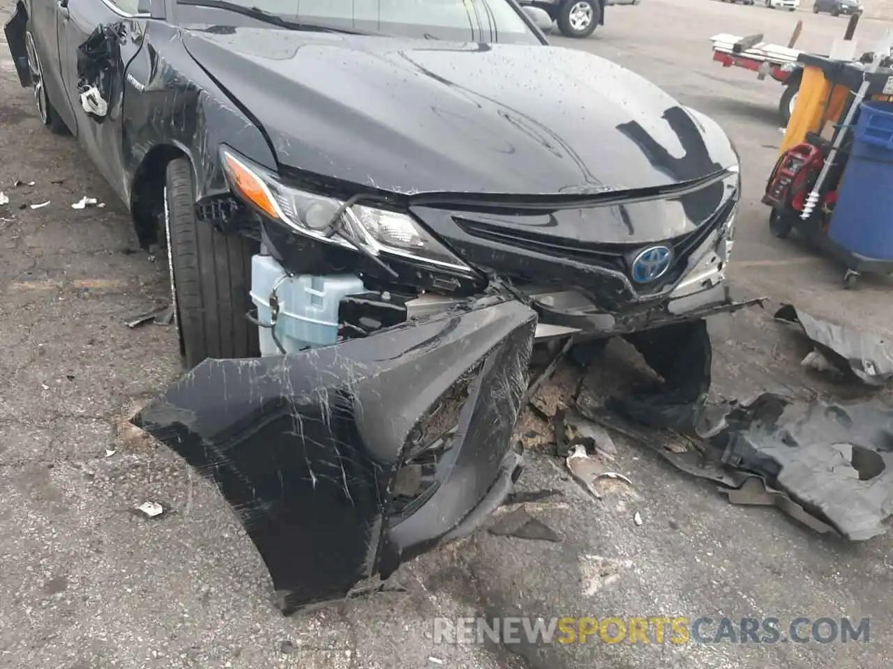 9 Photograph of a damaged car 4T1J31AK4LU530241 TOYOTA CAMRY 2020