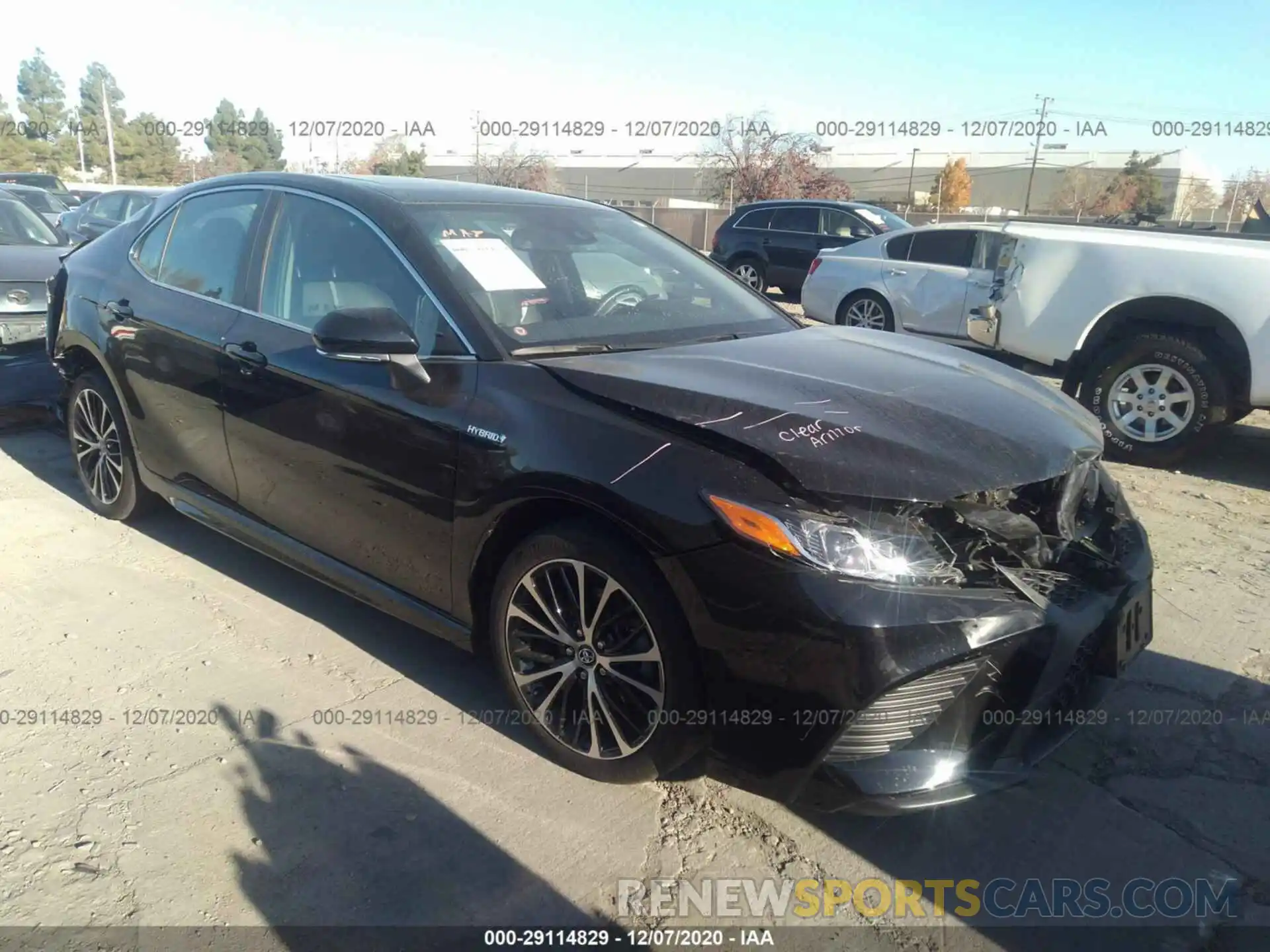 1 Photograph of a damaged car 4T1J31AK5LU521533 TOYOTA CAMRY 2020