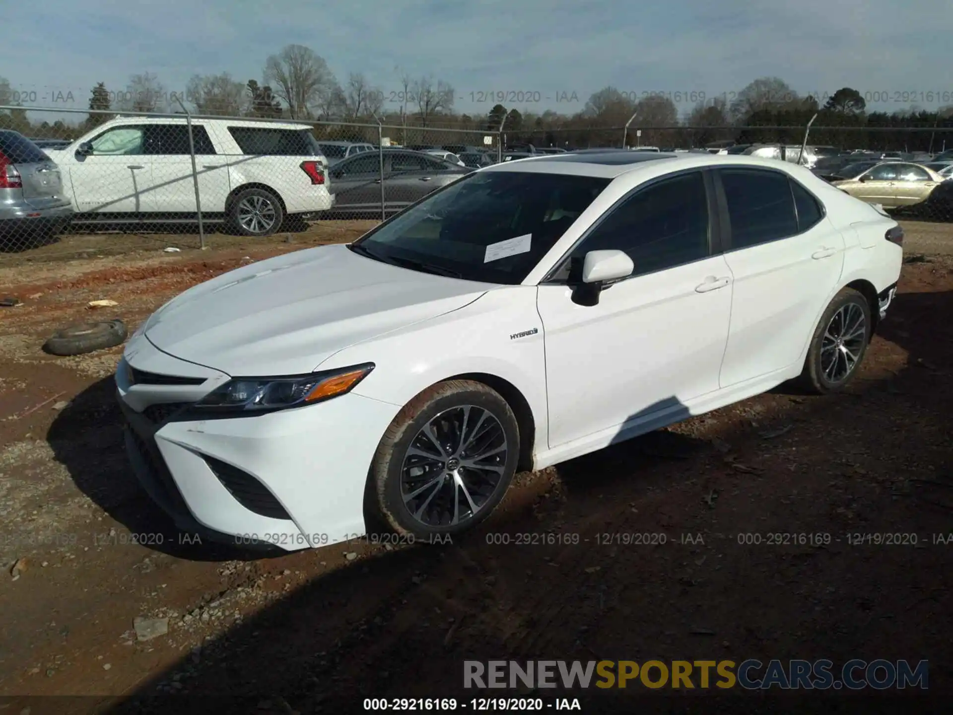 2 Photograph of a damaged car 4T1J31AK6LU012177 TOYOTA CAMRY 2020