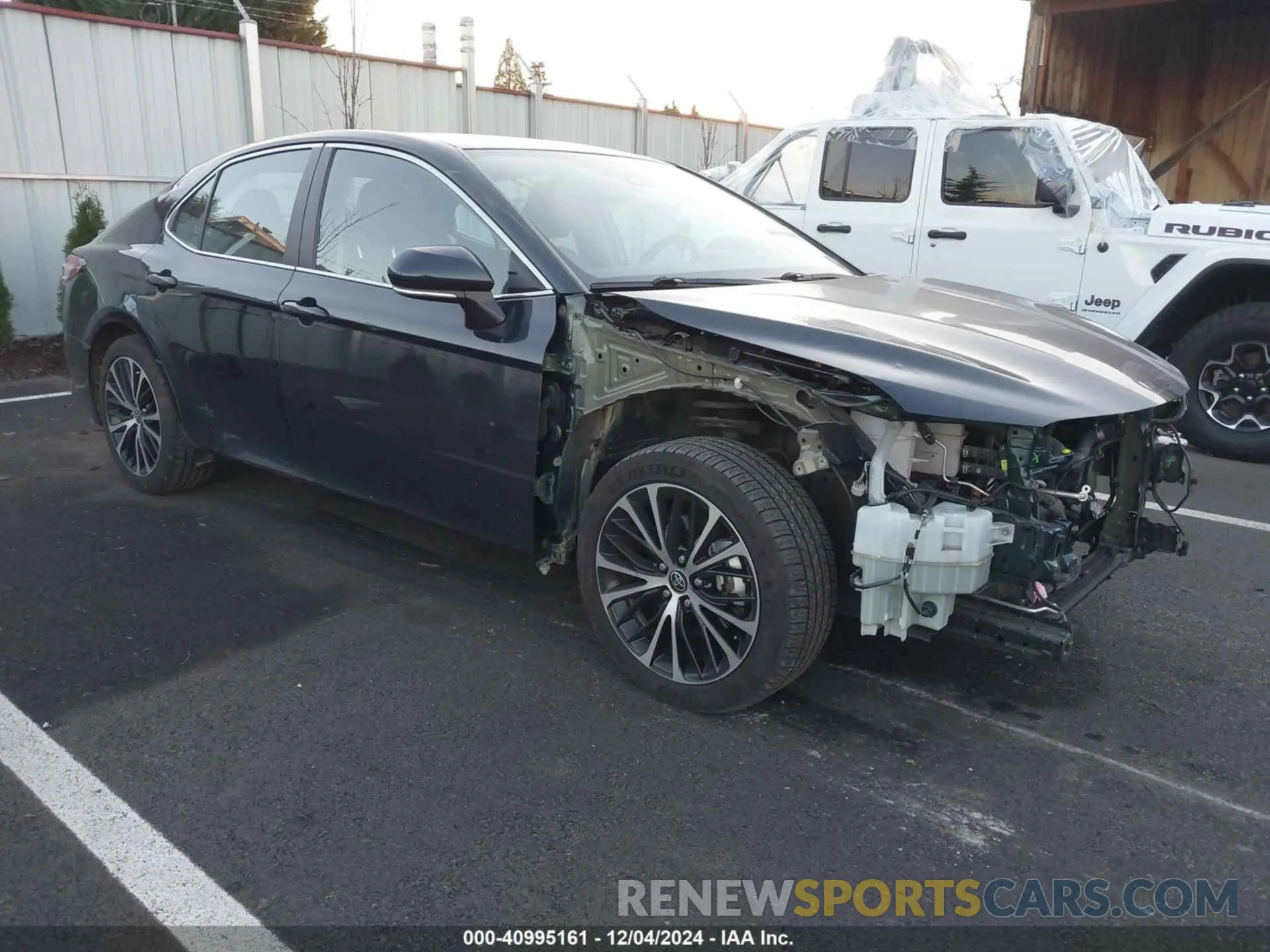 1 Photograph of a damaged car 4T1J31AK6LU543623 TOYOTA CAMRY 2020