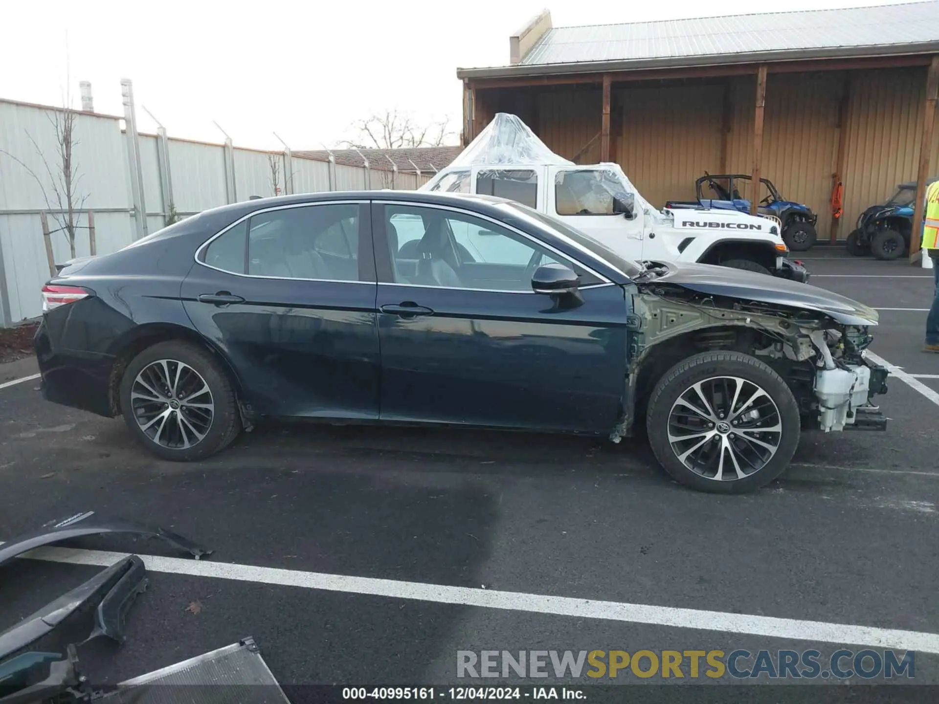 14 Photograph of a damaged car 4T1J31AK6LU543623 TOYOTA CAMRY 2020