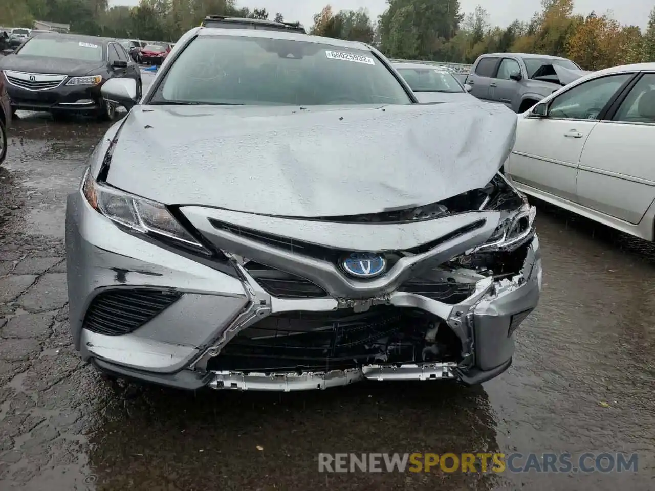 9 Photograph of a damaged car 4T1J31AK7LU524594 TOYOTA CAMRY 2020