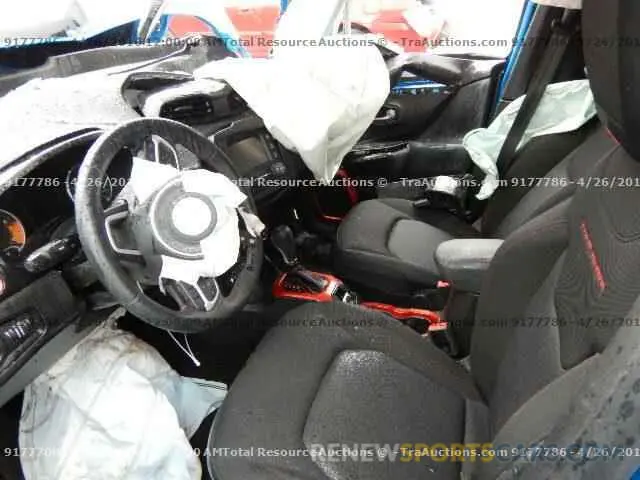 5 Photograph of a damaged car 4T1J31AK7LU545770 TOYOTA CAMRY 2020