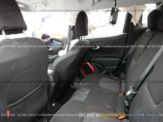 6 Photograph of a damaged car 4T1J31AK7LU545770 TOYOTA CAMRY 2020