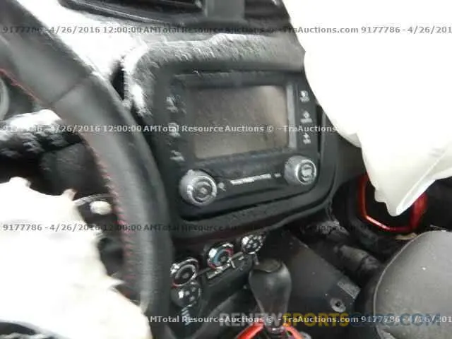 9 Photograph of a damaged car 4T1J31AK7LU545770 TOYOTA CAMRY 2020