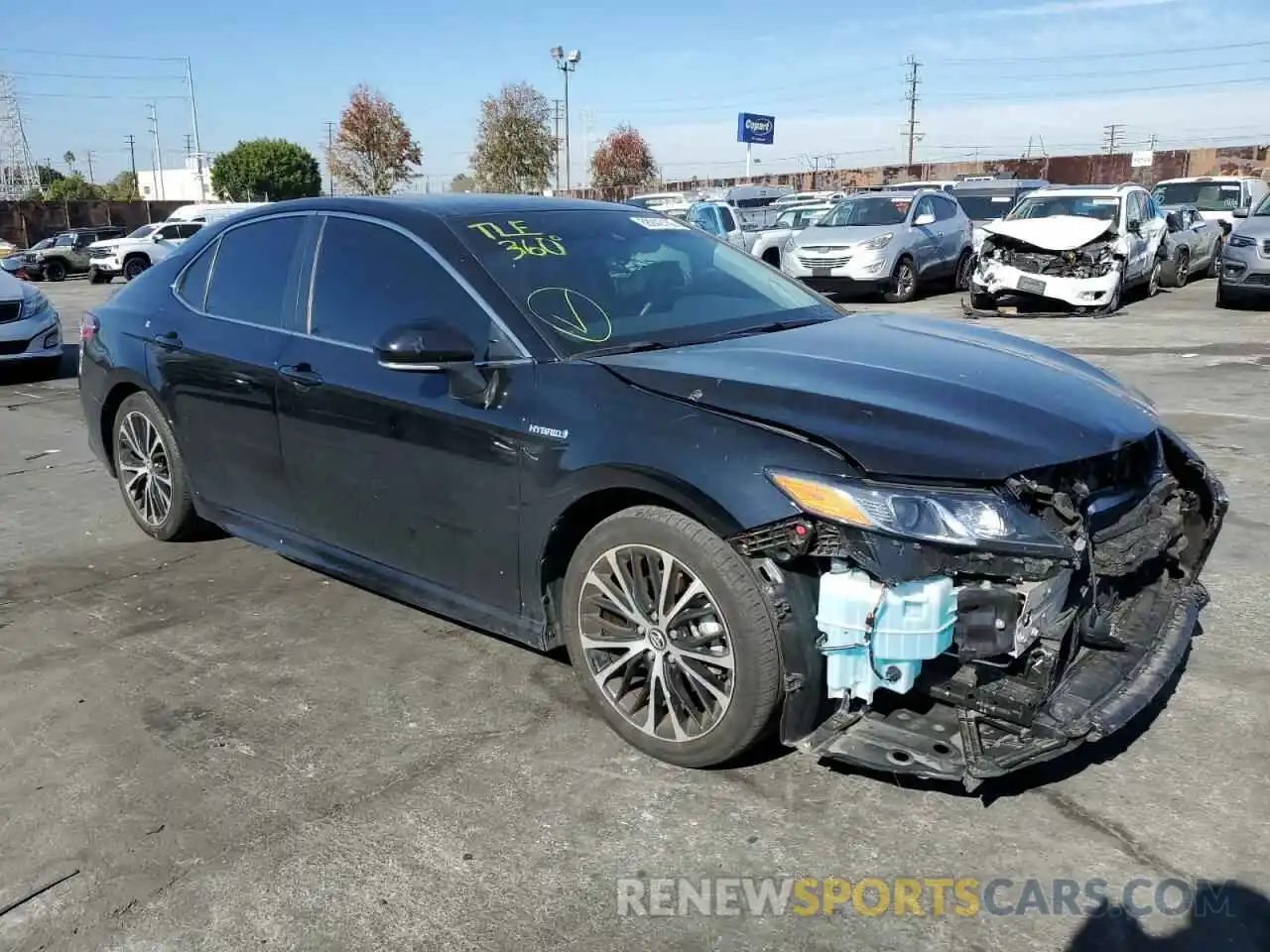 4 Photograph of a damaged car 4T1J31AK8LU009930 TOYOTA CAMRY 2020