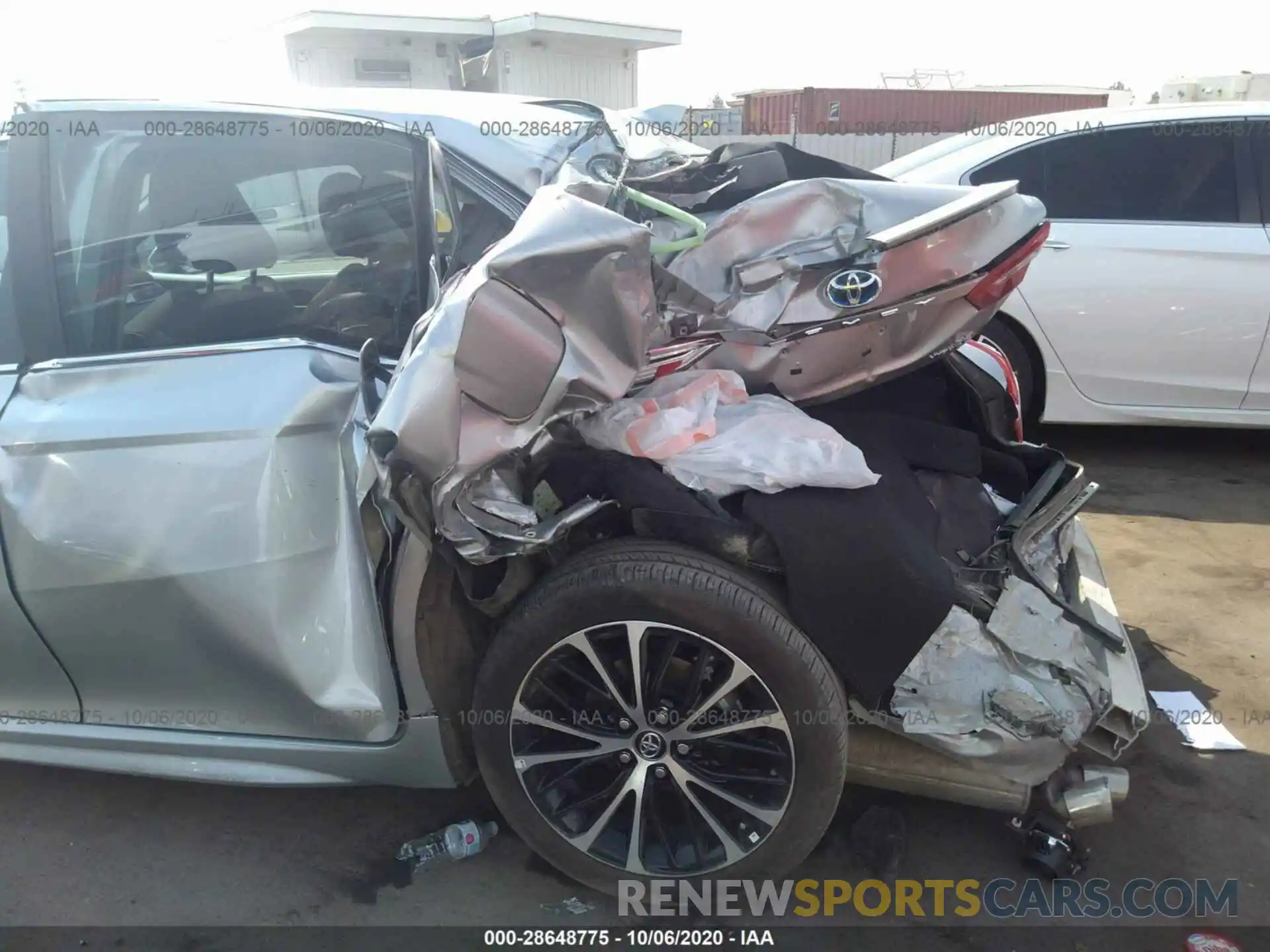 6 Photograph of a damaged car 4T1J31AK9LU523186 TOYOTA CAMRY 2020