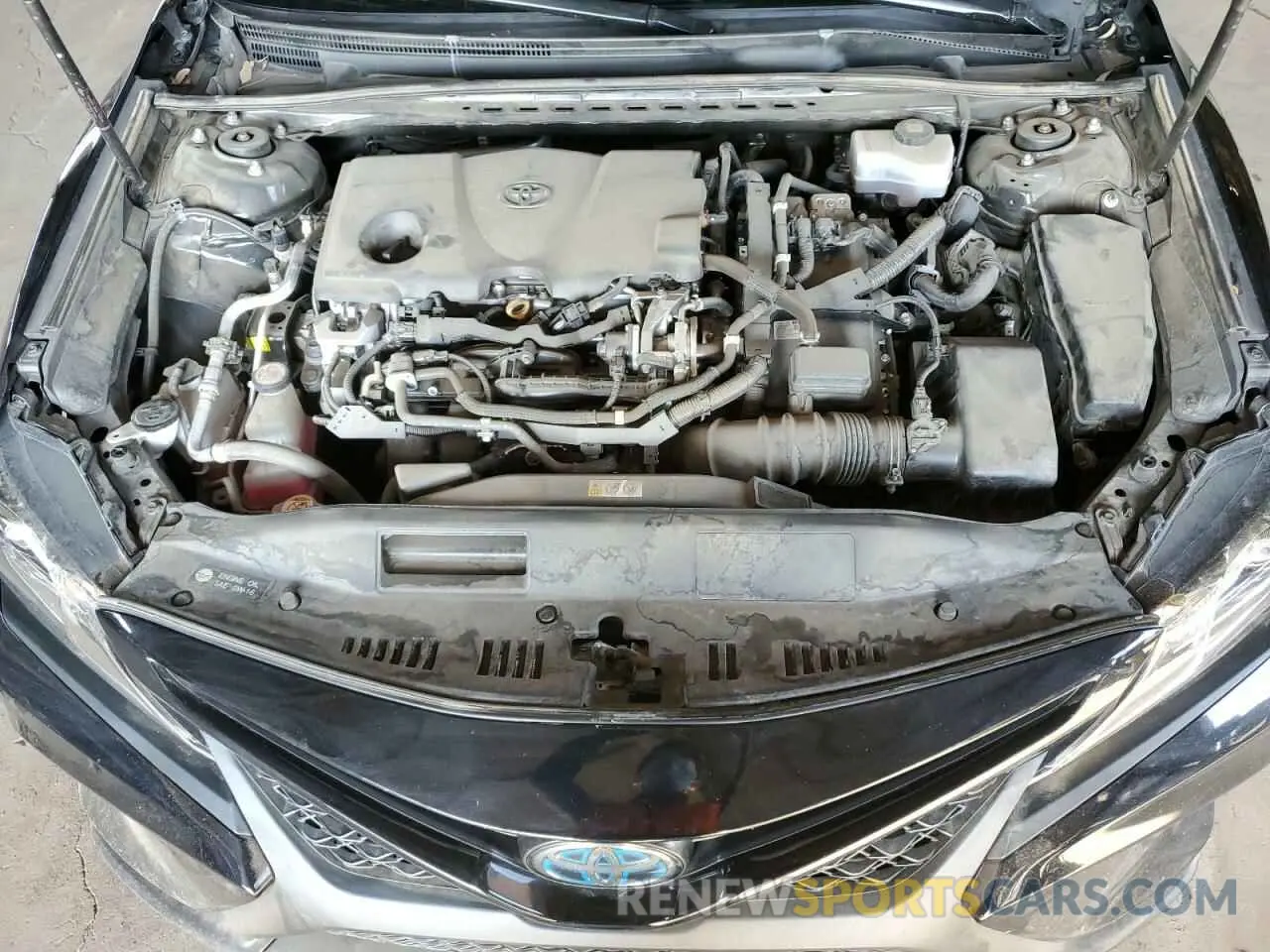 11 Photograph of a damaged car 4T1J31AK9LU542448 TOYOTA CAMRY 2020