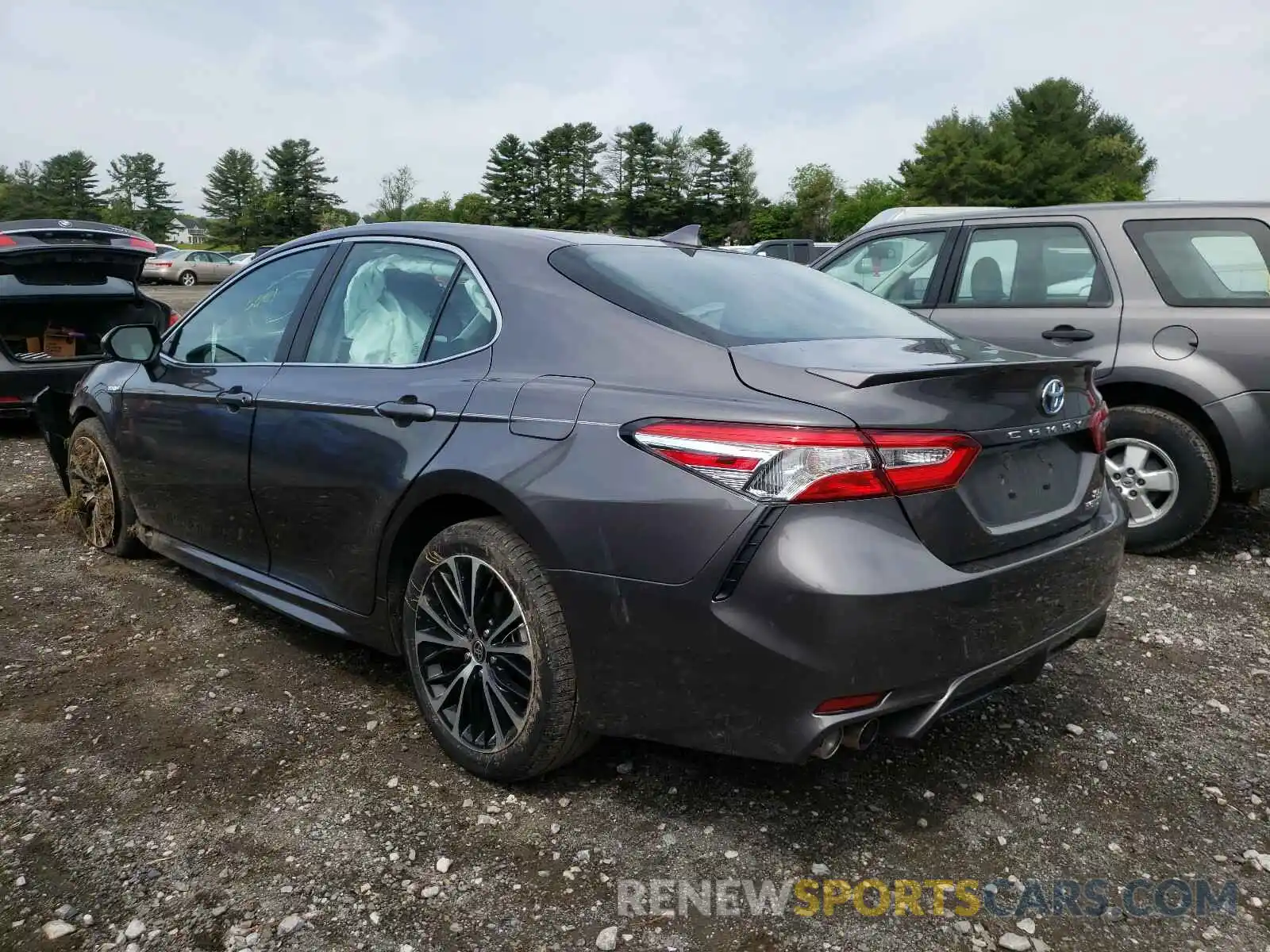 3 Photograph of a damaged car 4T1J31AKXLU538537 TOYOTA CAMRY 2020