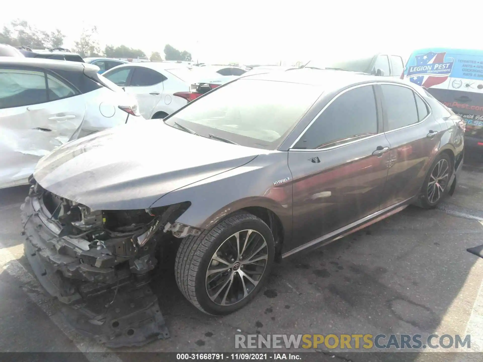 2 Photograph of a damaged car 4T1J31AKXLU542507 TOYOTA CAMRY 2020