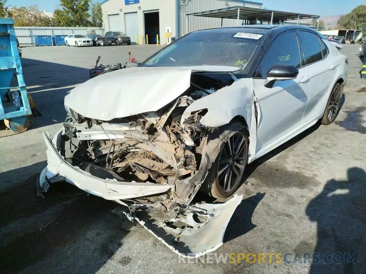 2 Photograph of a damaged car 4T1K61AK0LU305617 TOYOTA CAMRY 2020