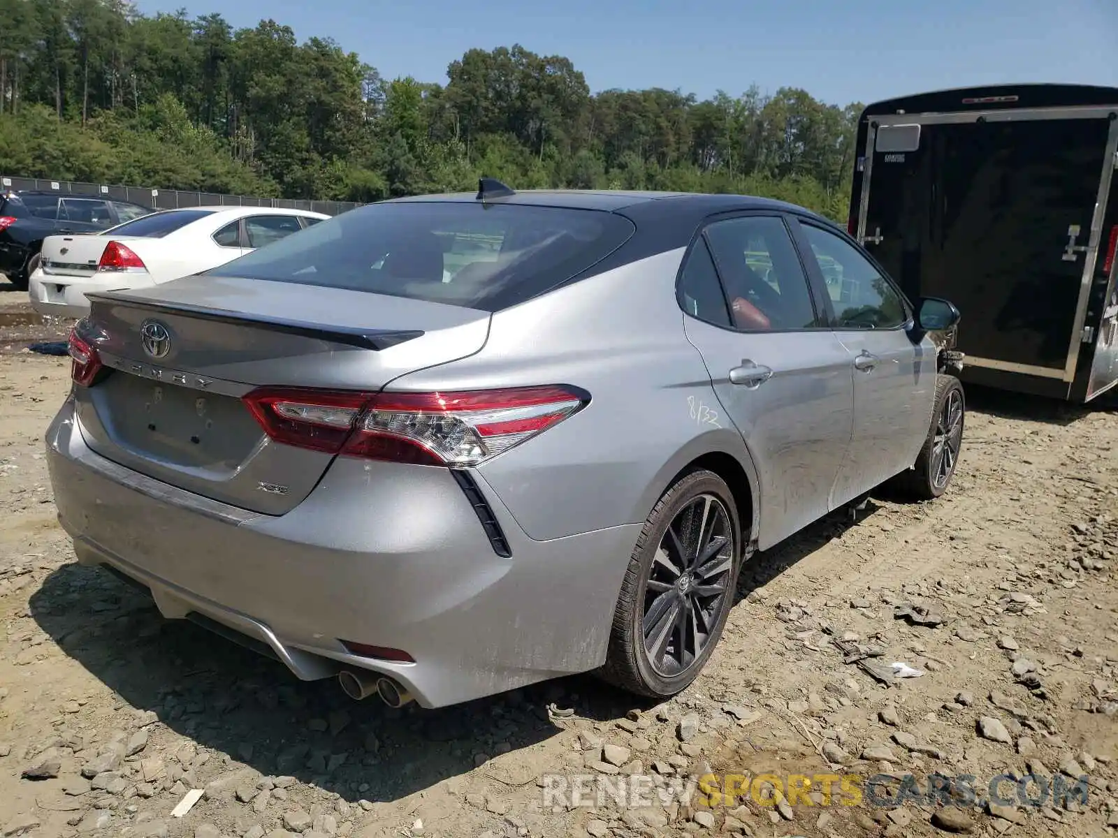 4 Photograph of a damaged car 4T1K61AK0LU325169 TOYOTA CAMRY 2020