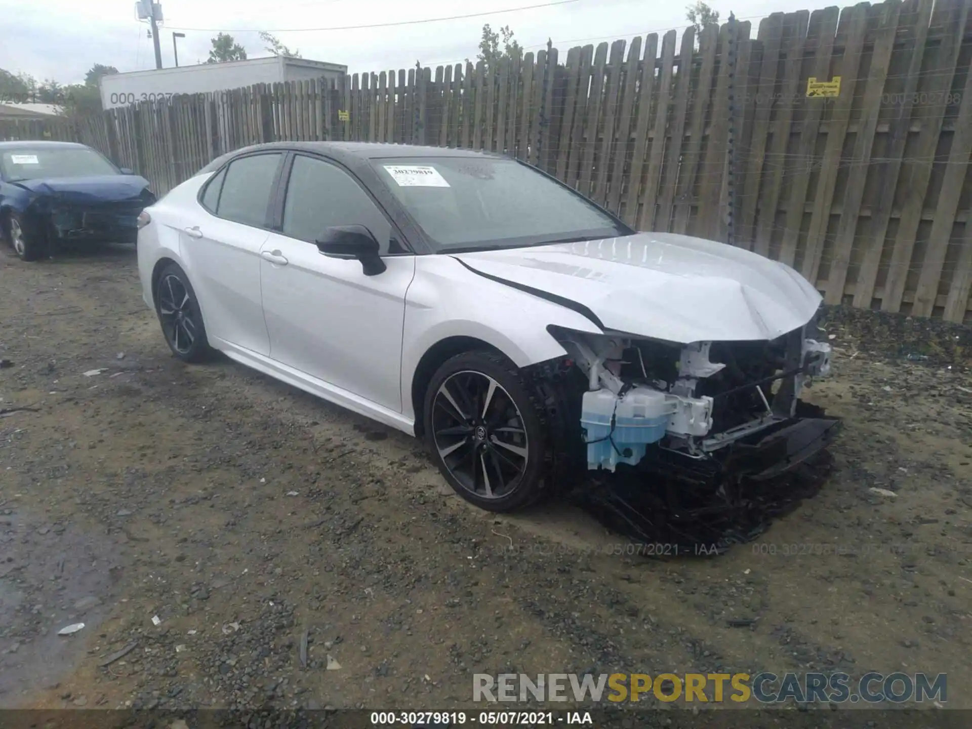 1 Photograph of a damaged car 4T1K61AK0LU334504 TOYOTA CAMRY 2020