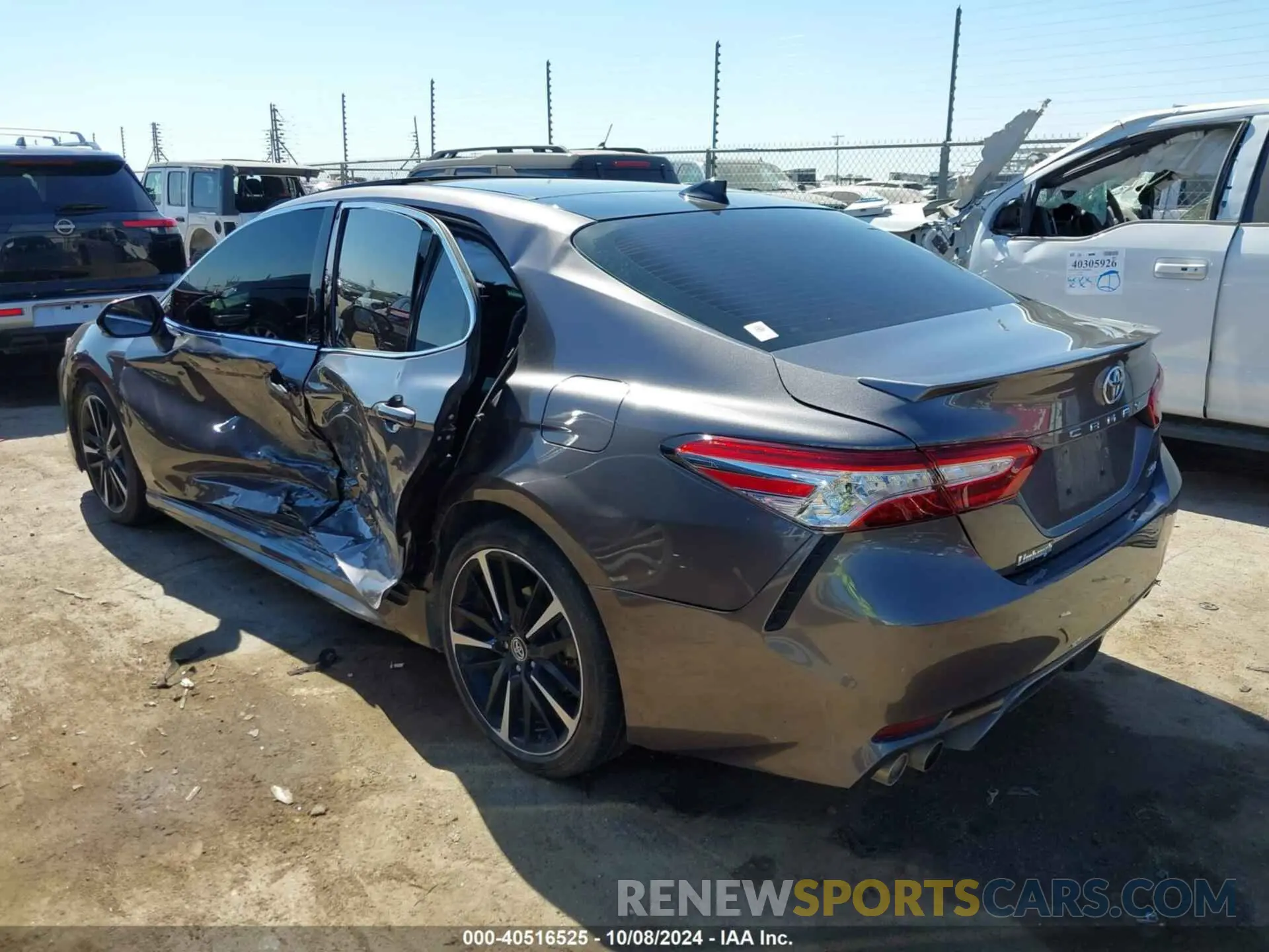 3 Photograph of a damaged car 4T1K61AK0LU355501 TOYOTA CAMRY 2020