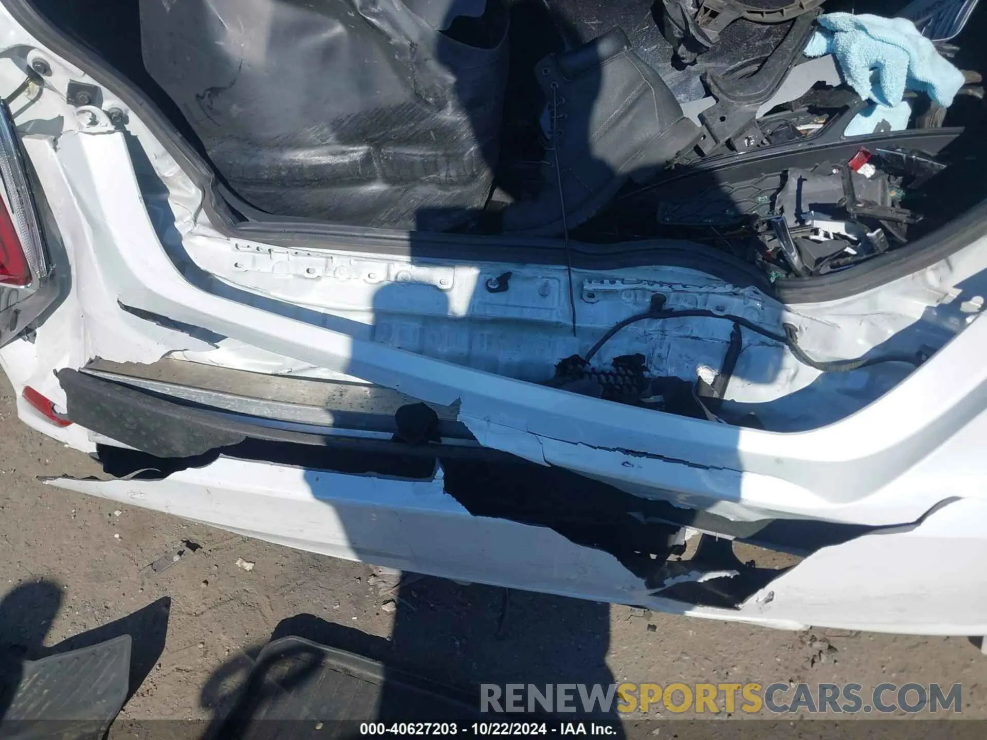 6 Photograph of a damaged car 4T1K61AK0LU363128 TOYOTA CAMRY 2020