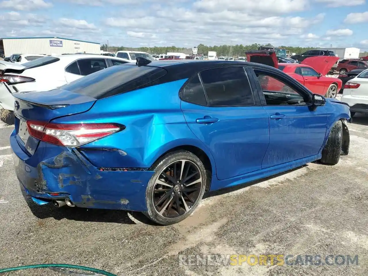 3 Photograph of a damaged car 4T1K61AK0LU384299 TOYOTA CAMRY 2020