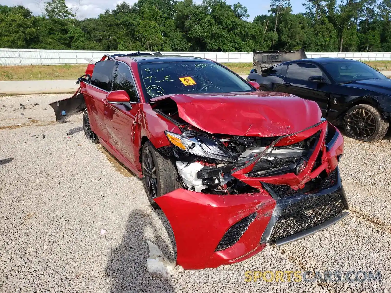 1 Photograph of a damaged car 4T1K61AK0LU397716 TOYOTA CAMRY 2020