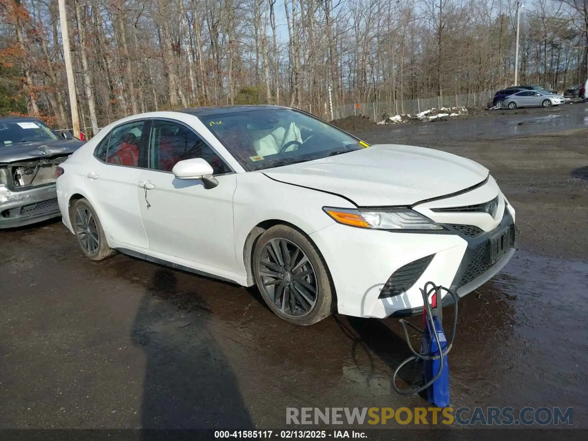 1 Photograph of a damaged car 4T1K61AK0LU932611 TOYOTA CAMRY 2020