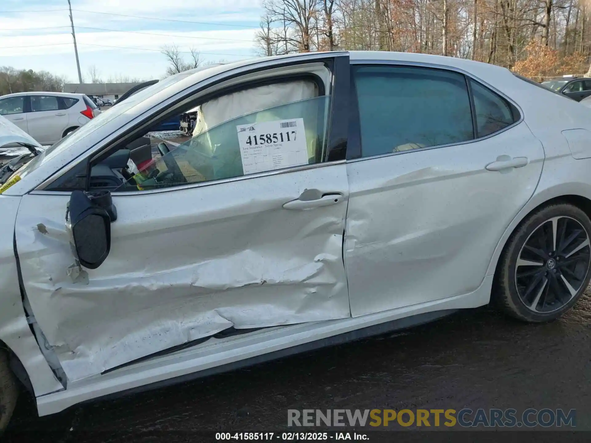 6 Photograph of a damaged car 4T1K61AK0LU932611 TOYOTA CAMRY 2020