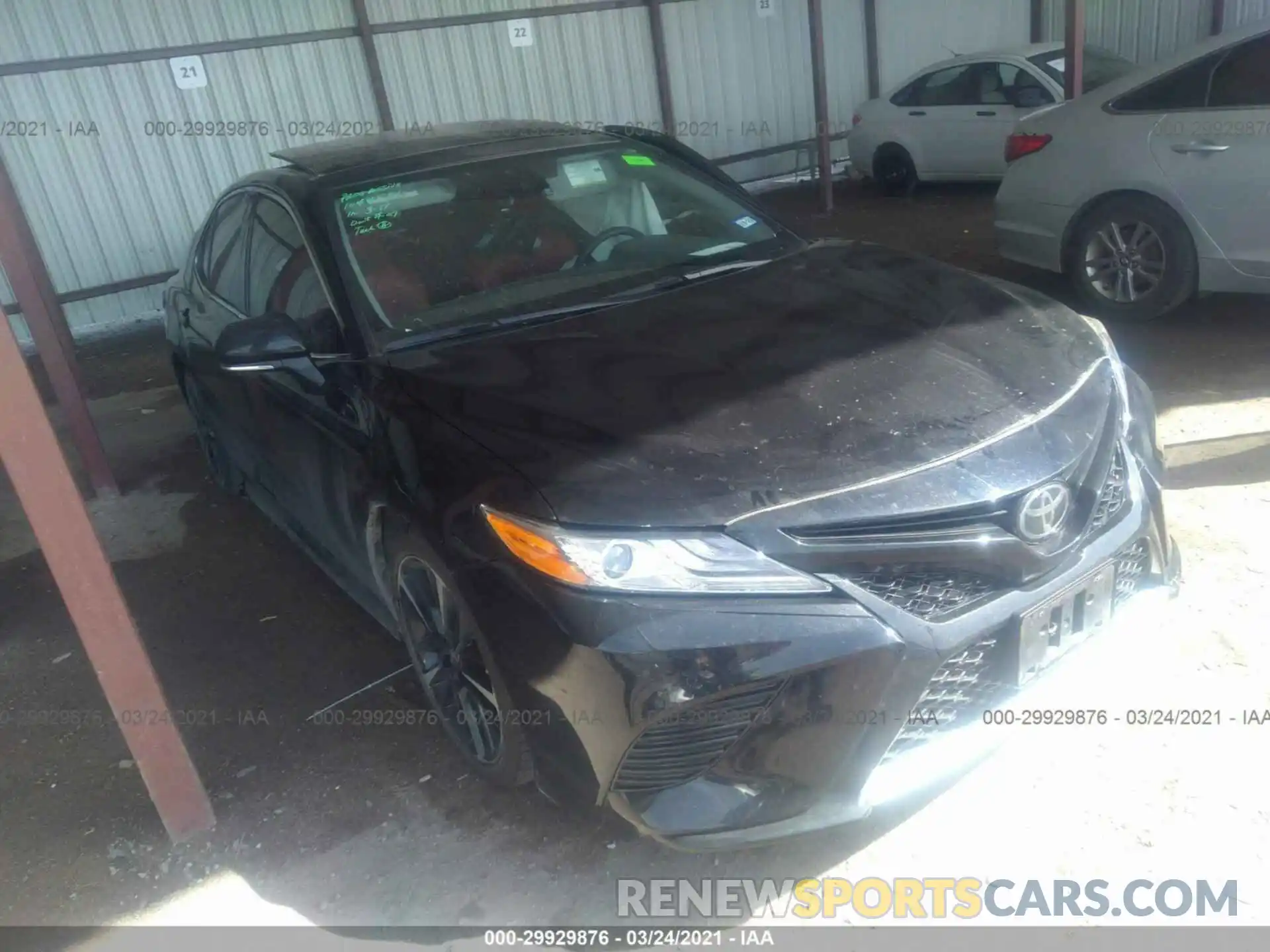 1 Photograph of a damaged car 4T1K61AK0LU950817 TOYOTA CAMRY 2020