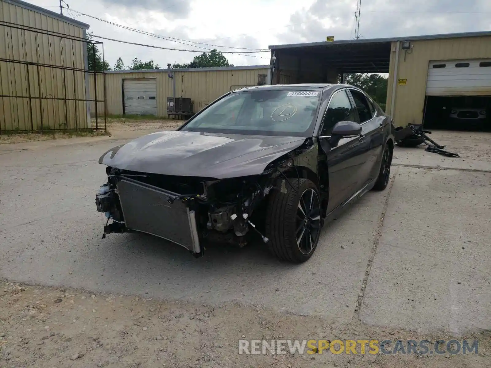 2 Photograph of a damaged car 4T1K61AK0LU957699 TOYOTA CAMRY 2020