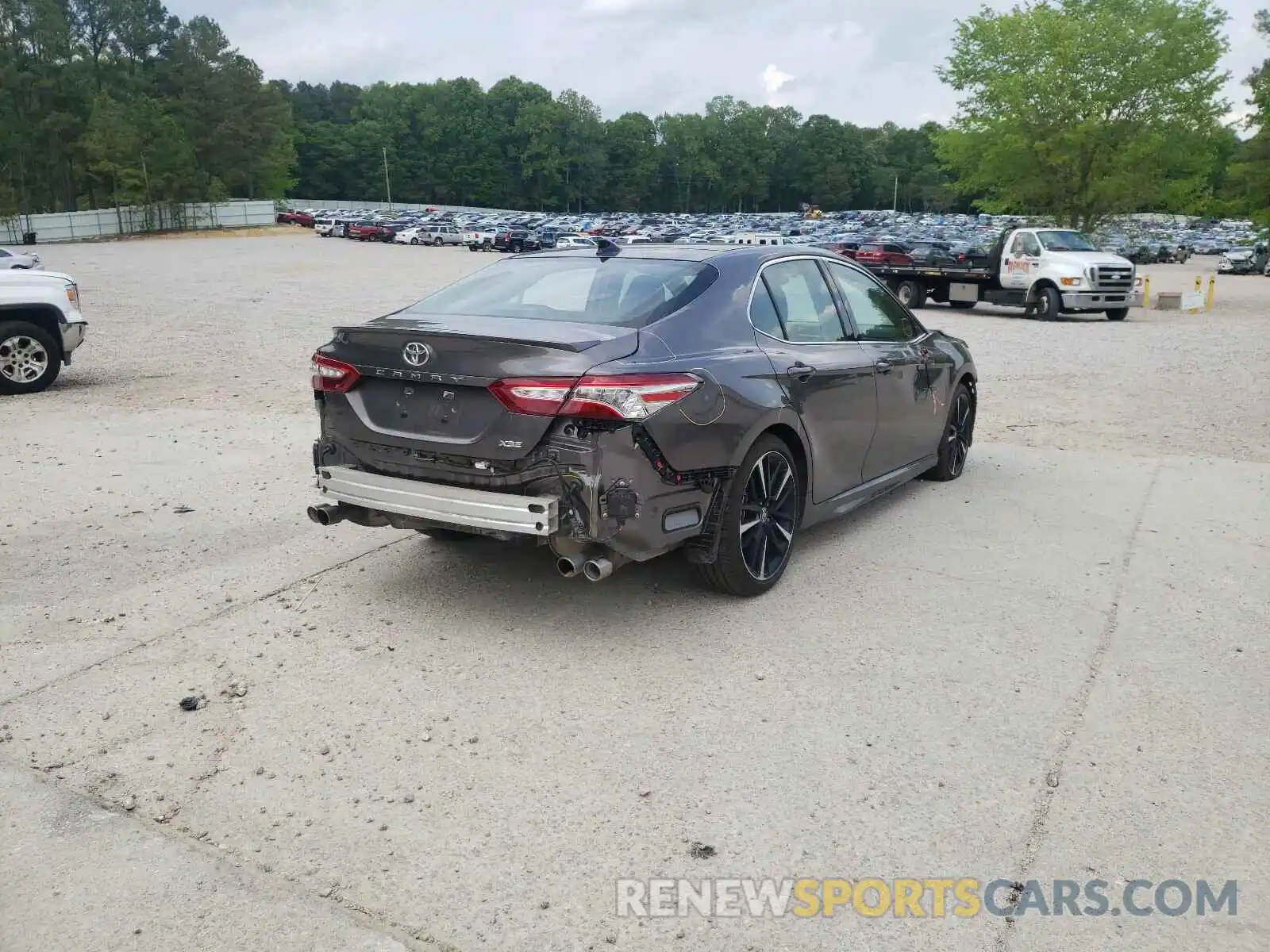 4 Photograph of a damaged car 4T1K61AK0LU957699 TOYOTA CAMRY 2020