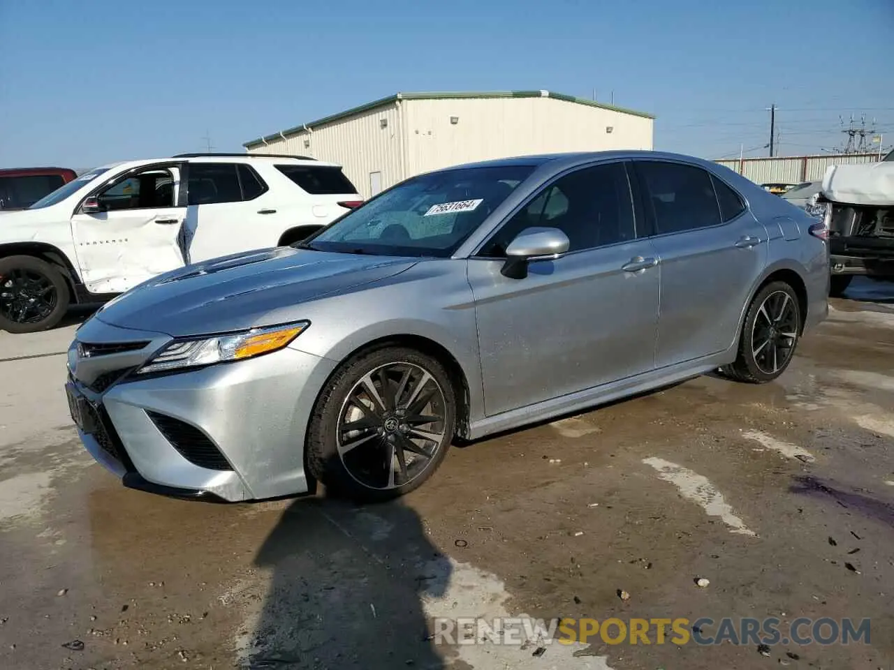 1 Photograph of a damaged car 4T1K61AK0LU958030 TOYOTA CAMRY 2020