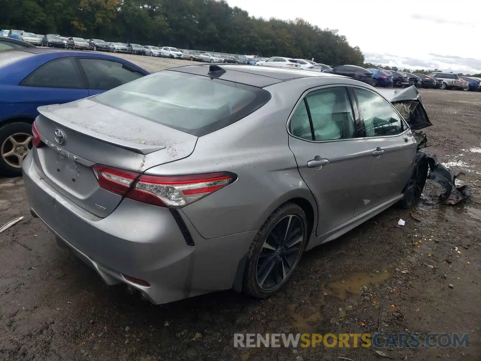 4 Photograph of a damaged car 4T1K61AK0LU970050 TOYOTA CAMRY 2020