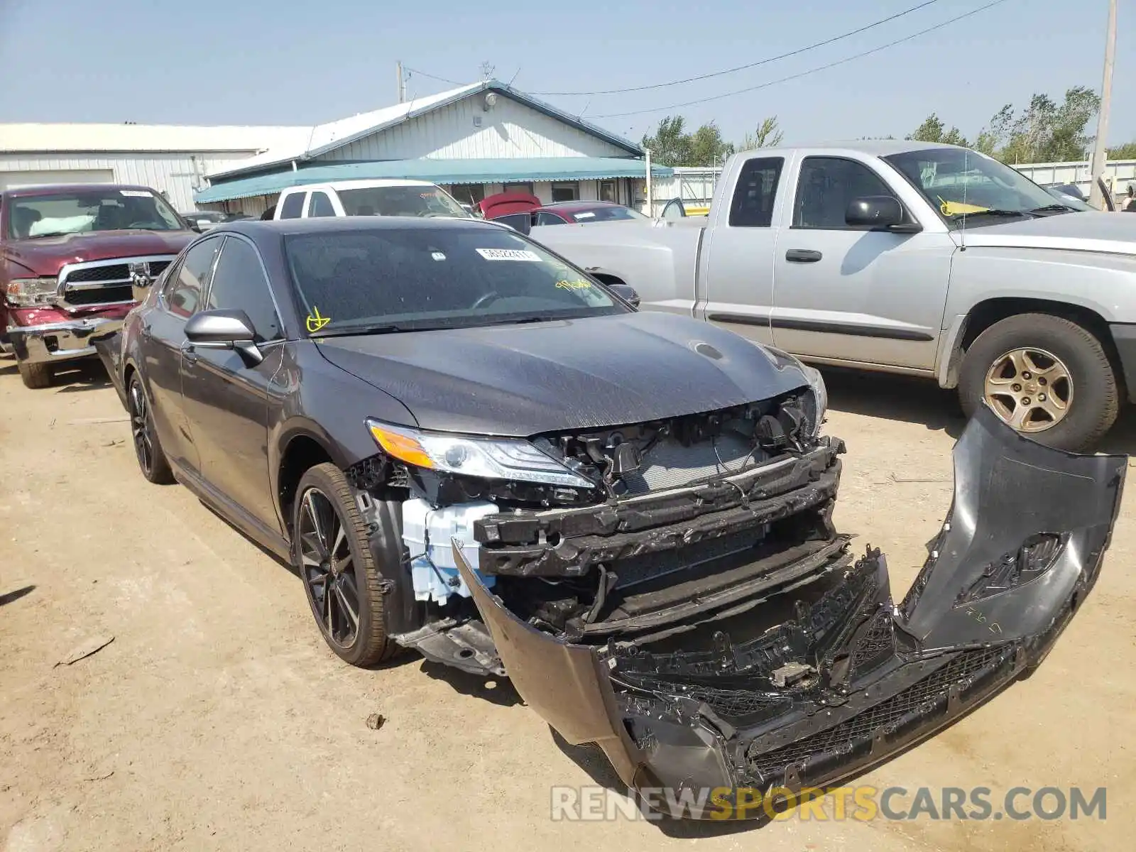 1 Photograph of a damaged car 4T1K61AK0LU990265 TOYOTA CAMRY 2020