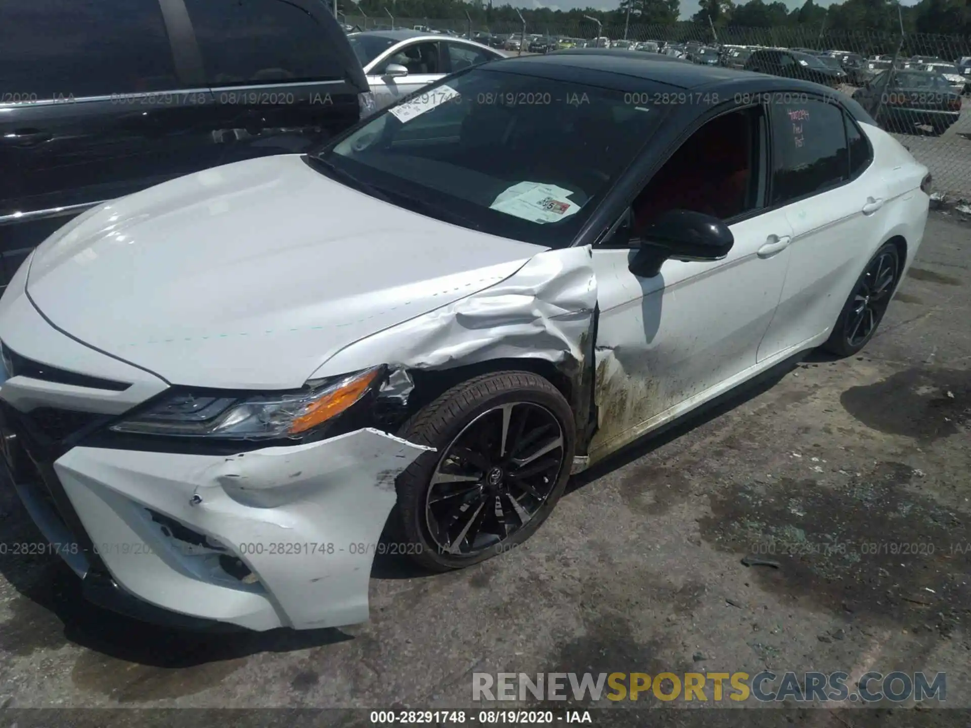 2 Photograph of a damaged car 4T1K61AK1LU324967 TOYOTA CAMRY 2020