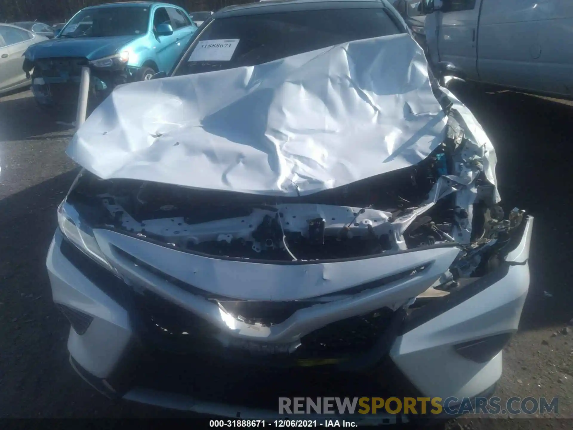 6 Photograph of a damaged car 4T1K61AK1LU368564 TOYOTA CAMRY 2020