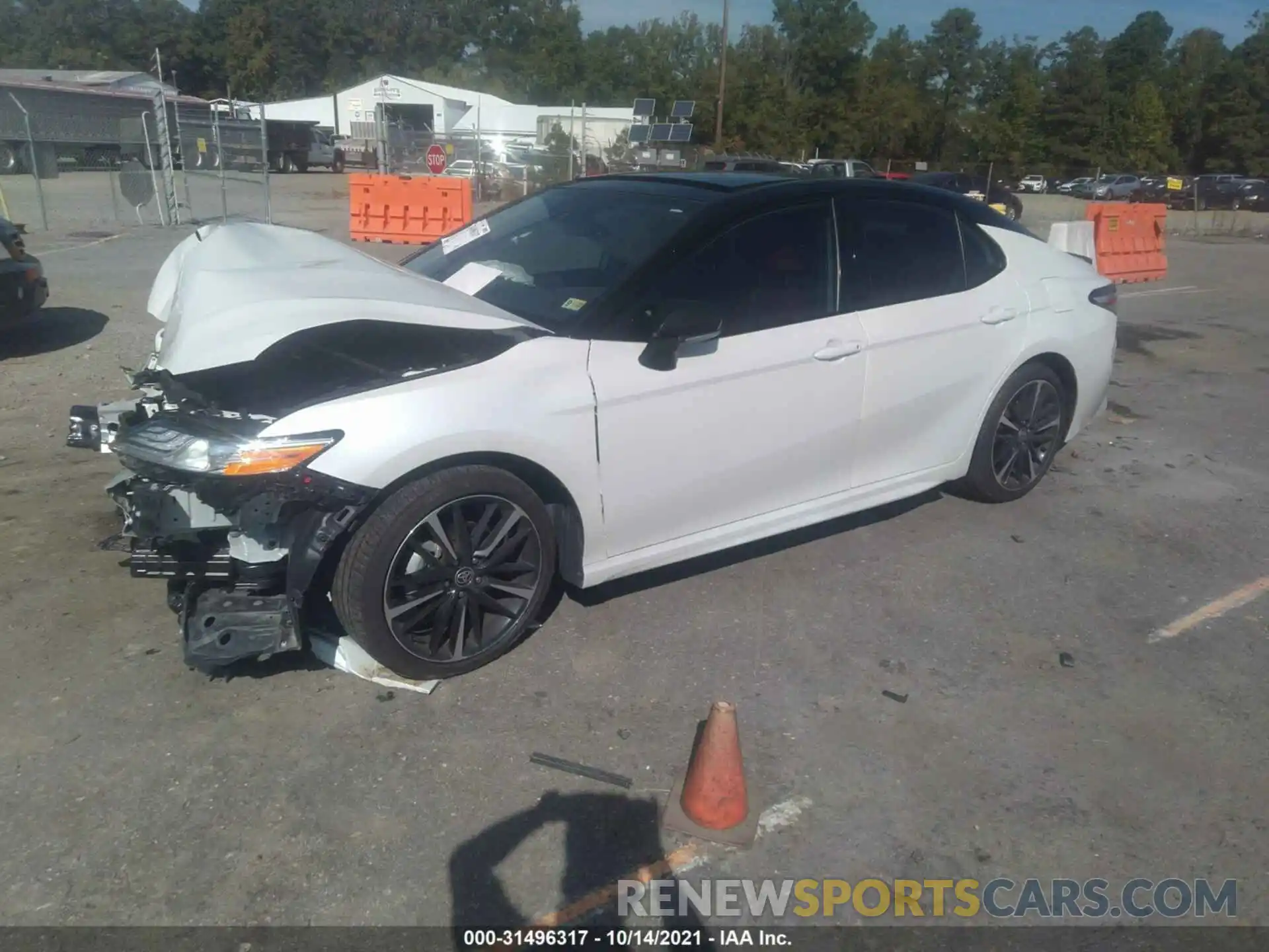 2 Photograph of a damaged car 4T1K61AK1LU392749 TOYOTA CAMRY 2020