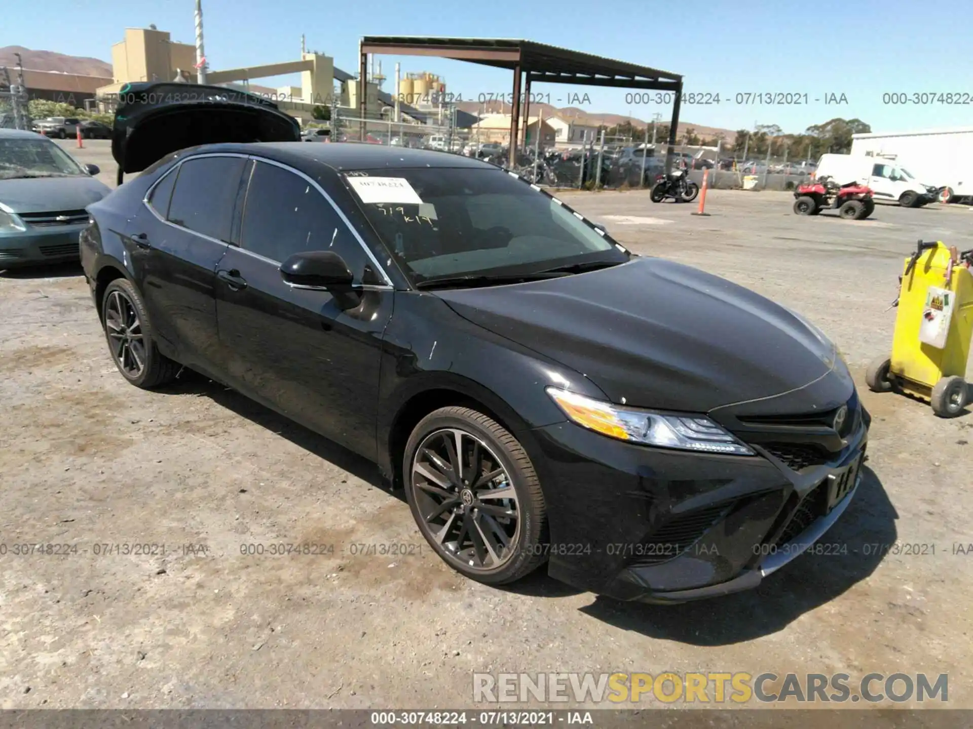 1 Photograph of a damaged car 4T1K61AK1LU505387 TOYOTA CAMRY 2020