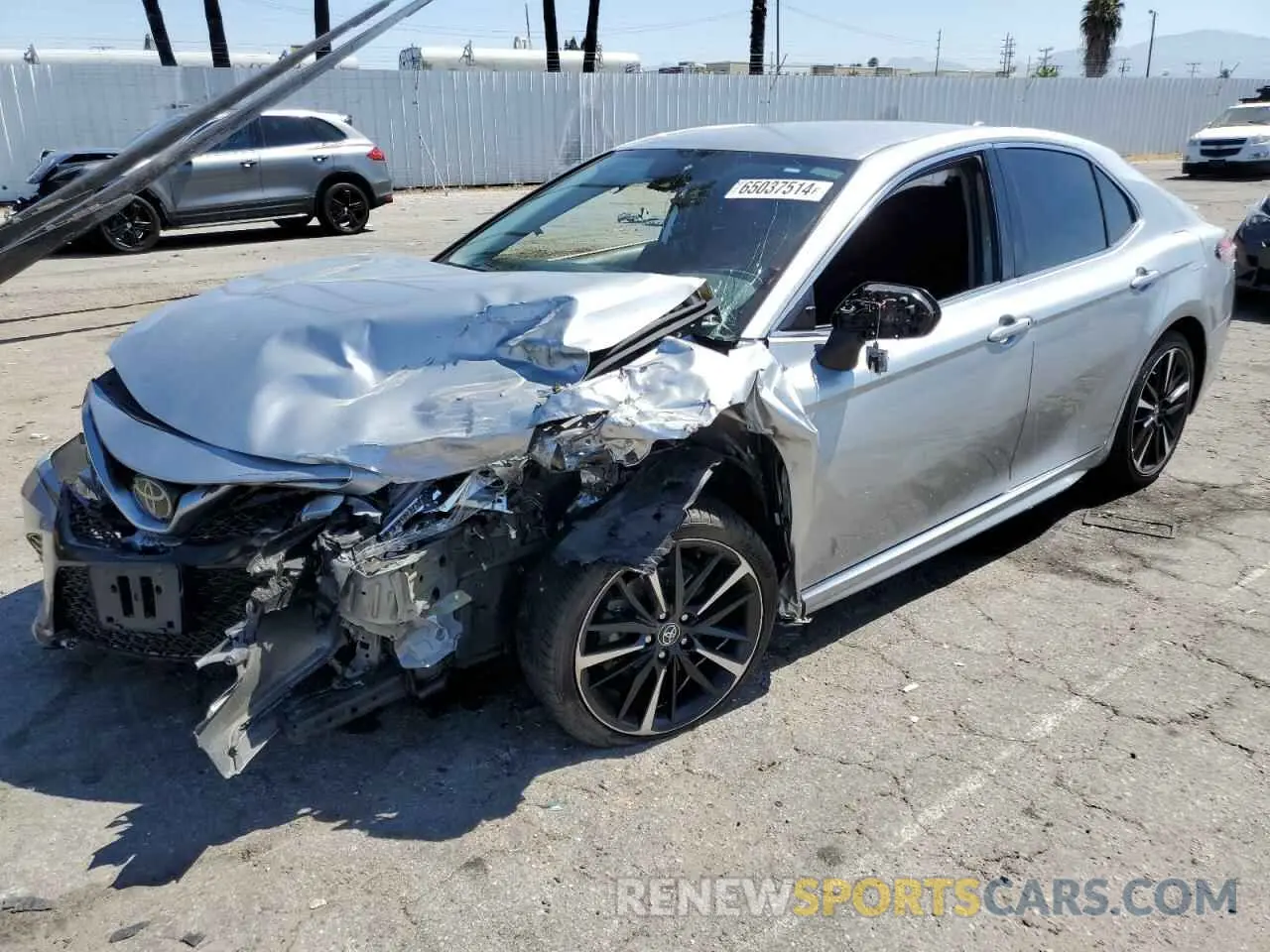 1 Photograph of a damaged car 4T1K61AK1LU870474 TOYOTA CAMRY 2020