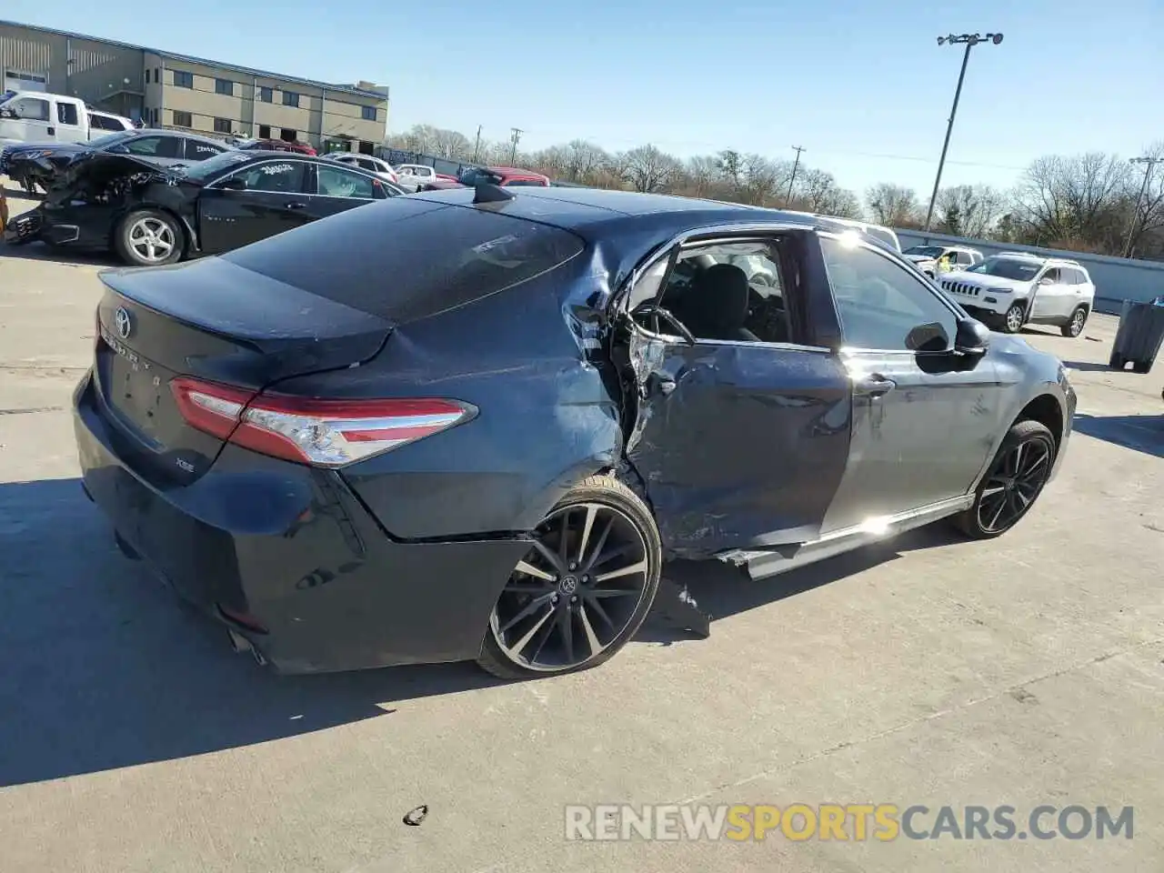 3 Photograph of a damaged car 4T1K61AK1LU883936 TOYOTA CAMRY 2020