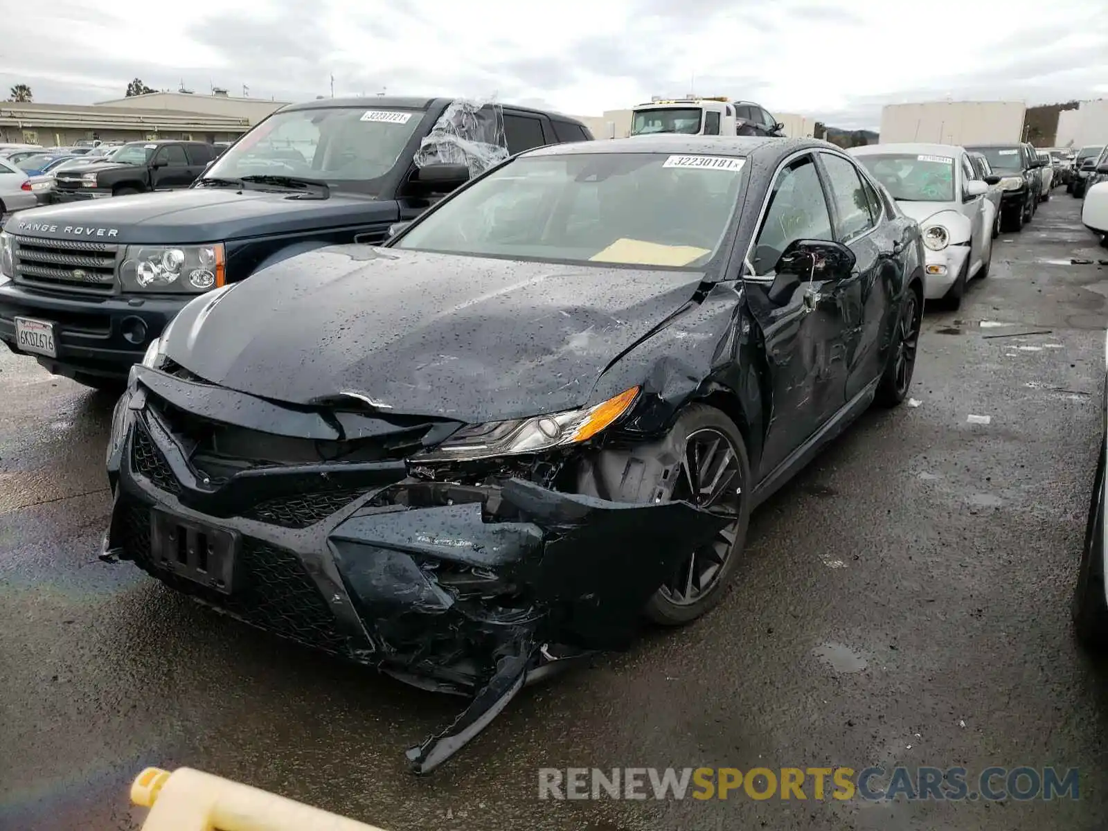 2 Photograph of a damaged car 4T1K61AK1LU891941 TOYOTA CAMRY 2020